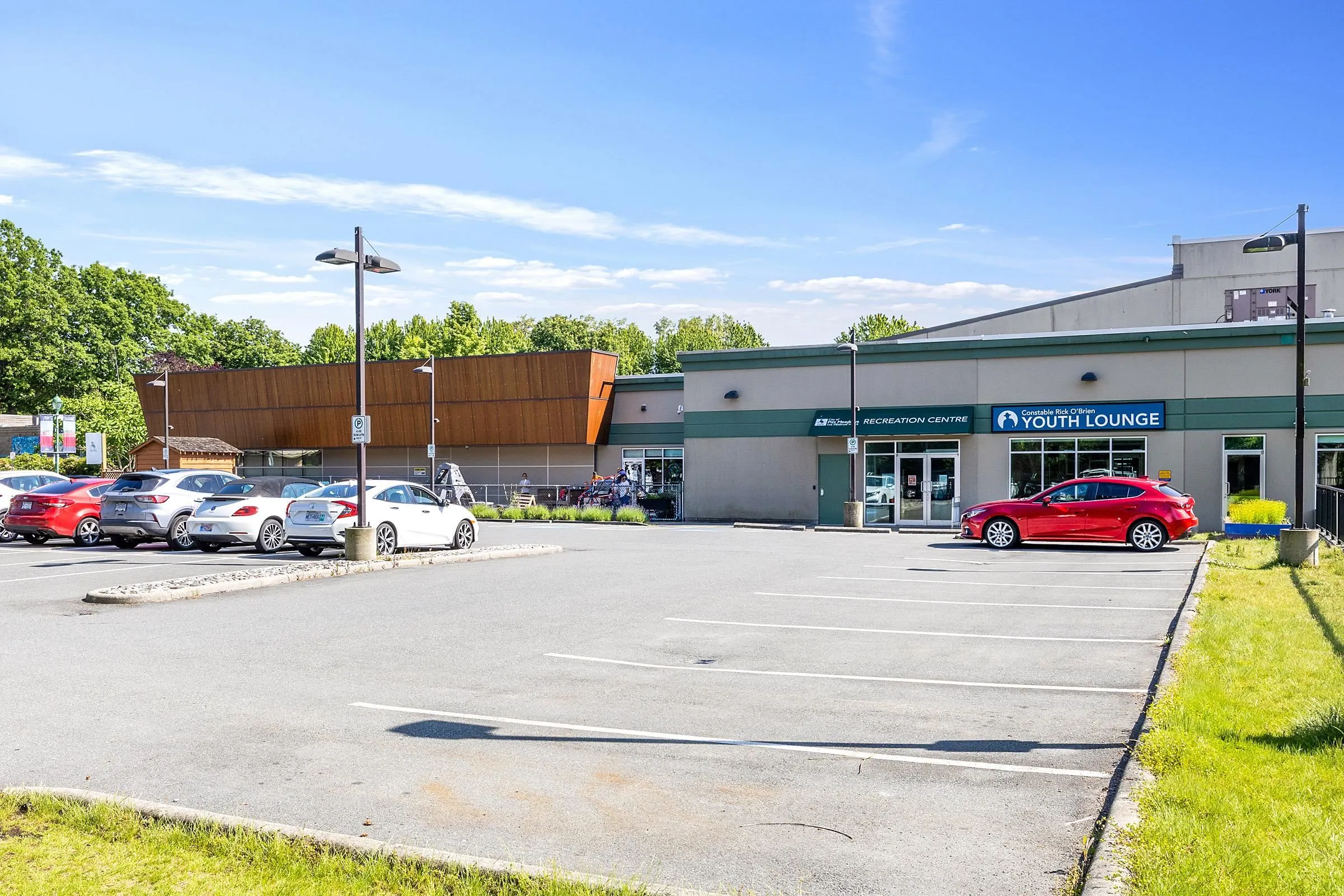204 19130 Ford Road