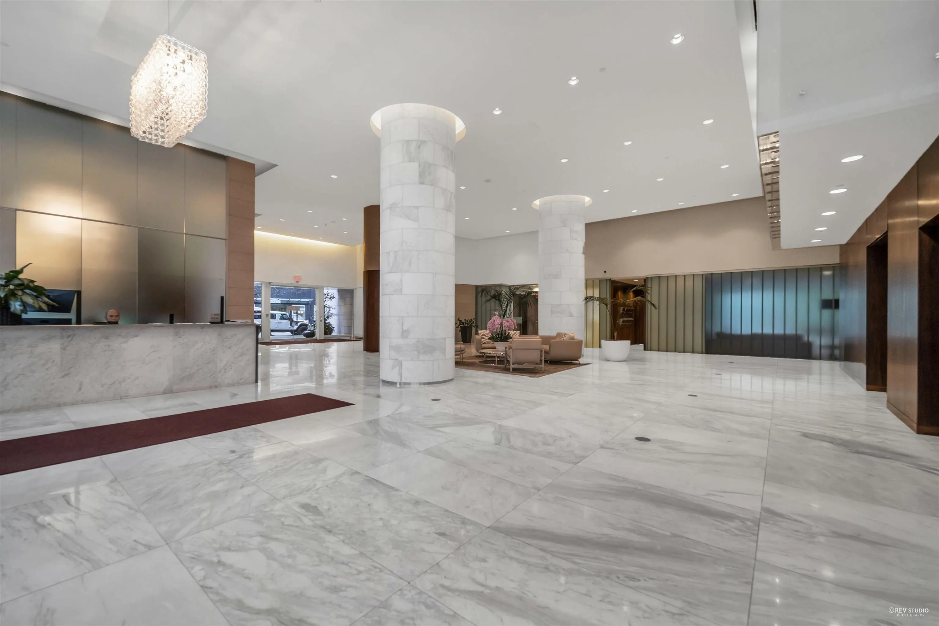 2202 1139 W Cordova Street