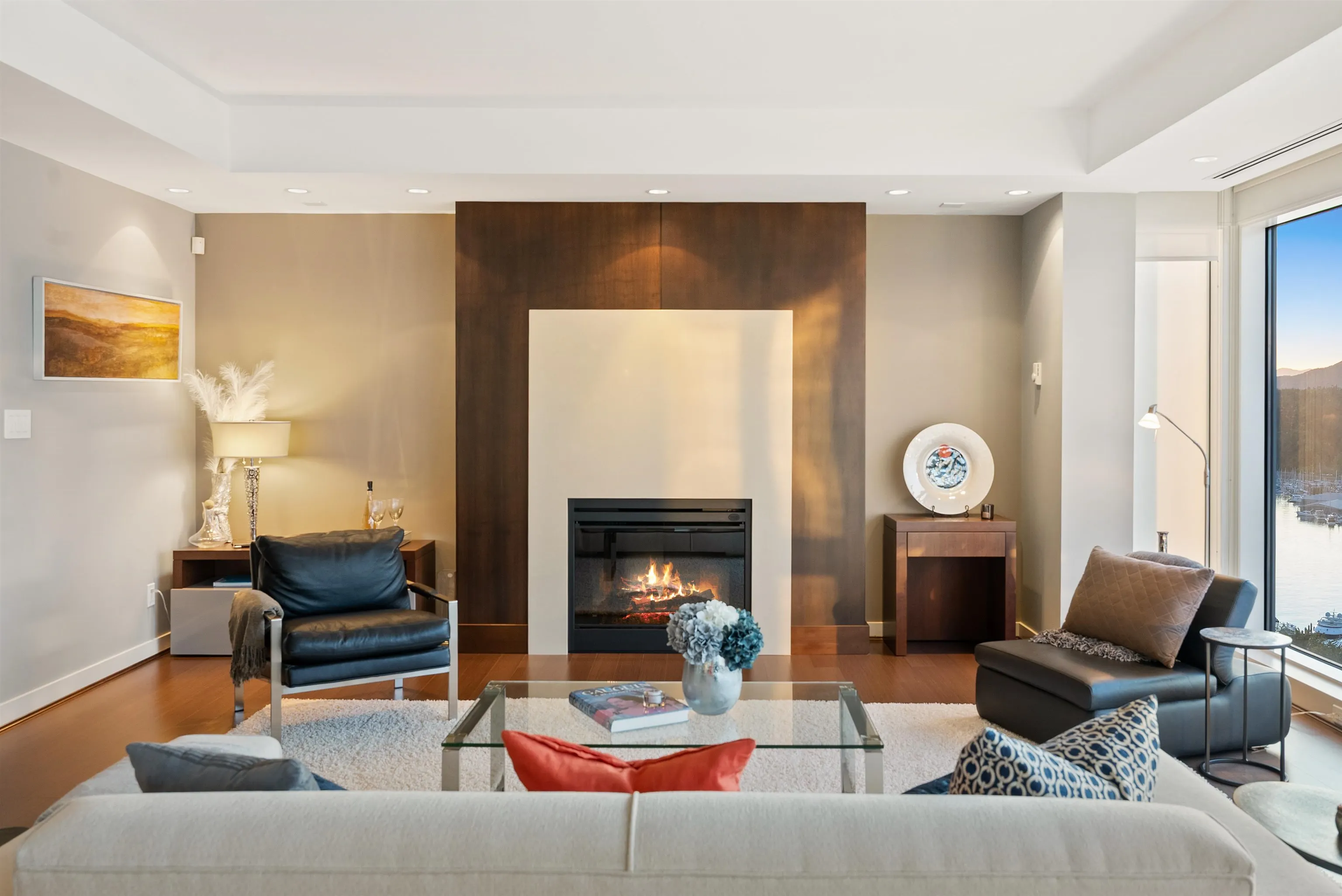 2202 1139 W Cordova Street