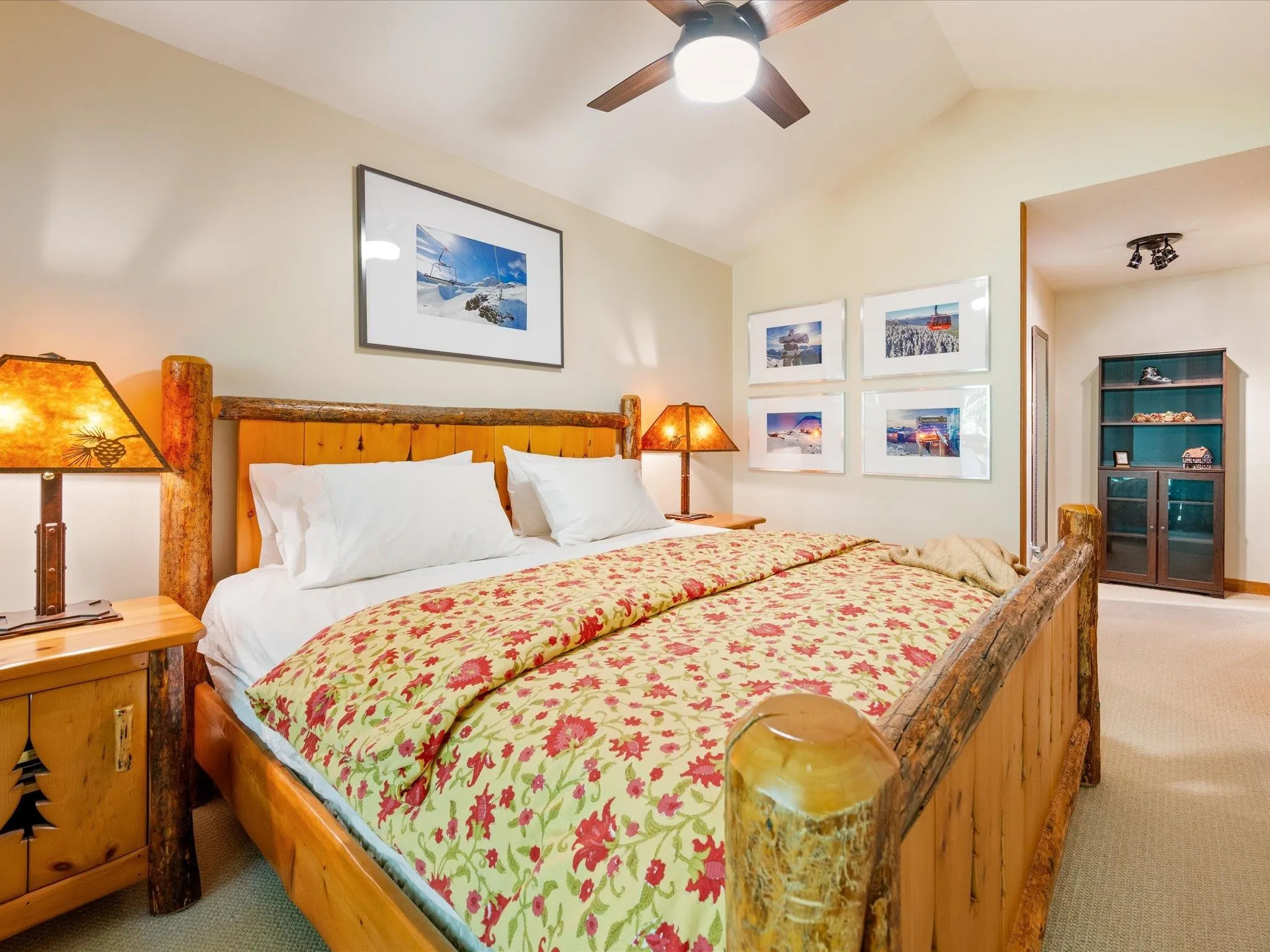 3 4668 Blackcomb Way