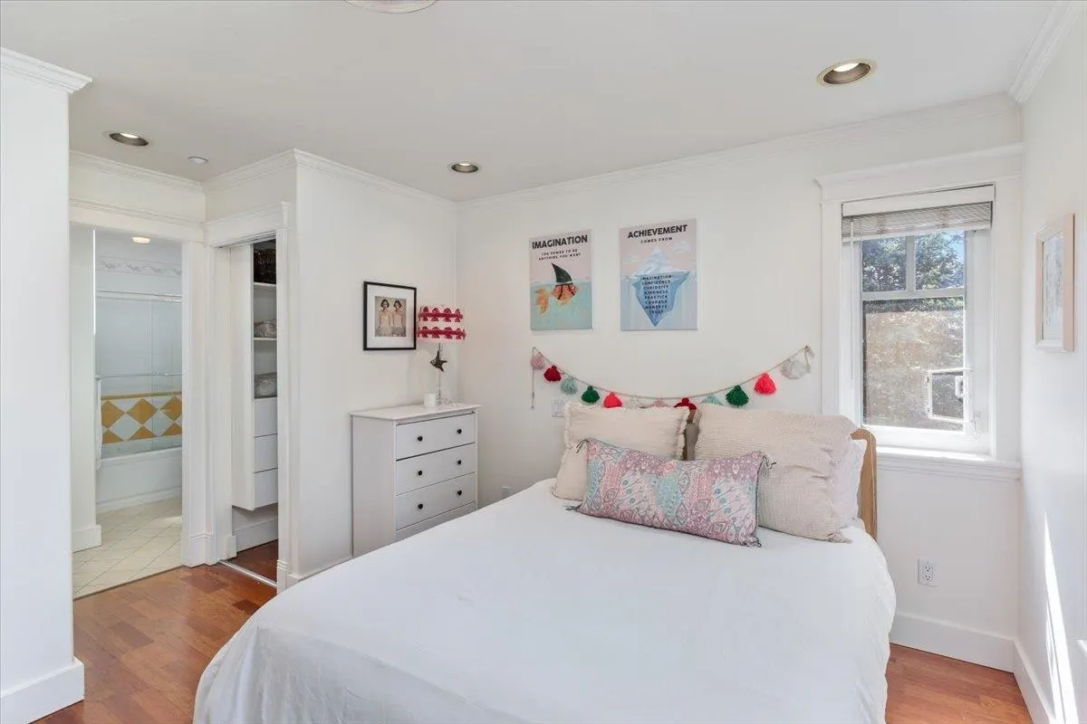1910 Quilchena Crescent