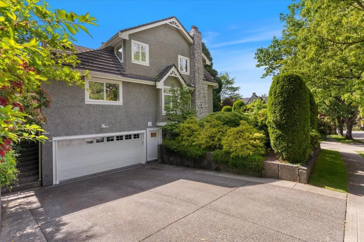 1910 Quilchena Crescent