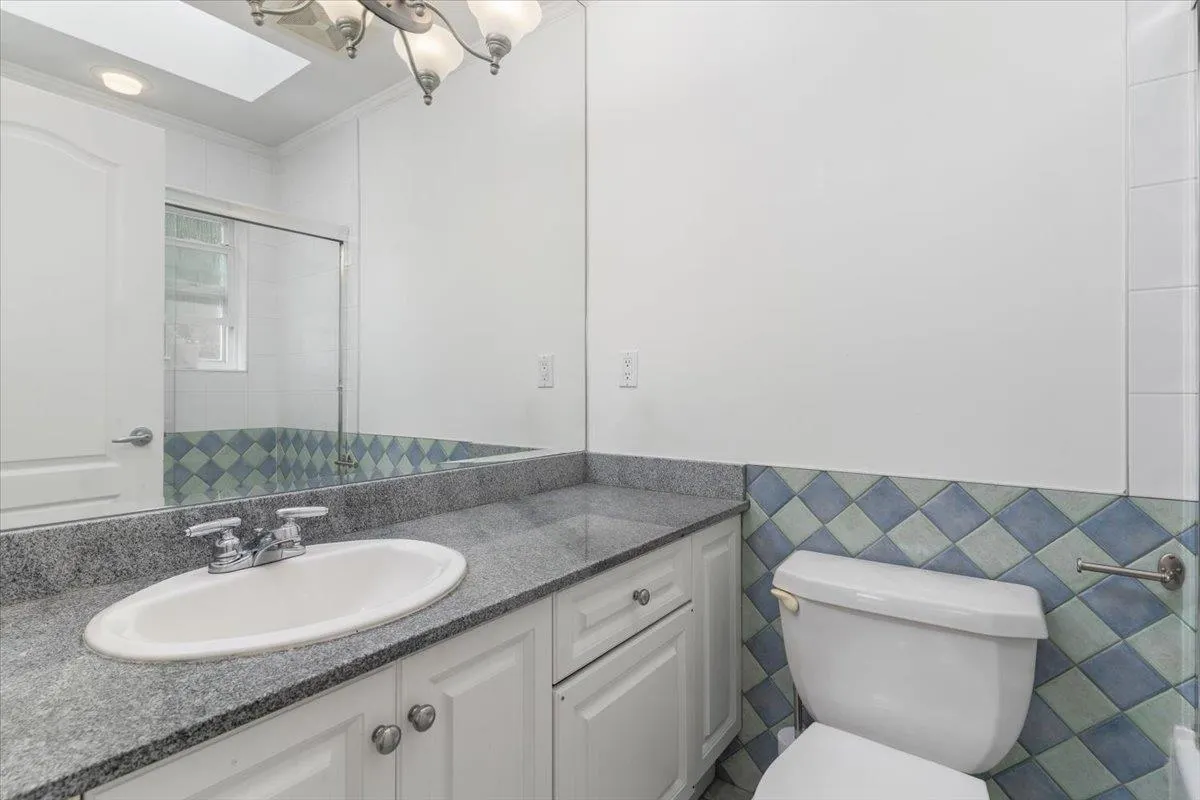 1910 Quilchena Crescent