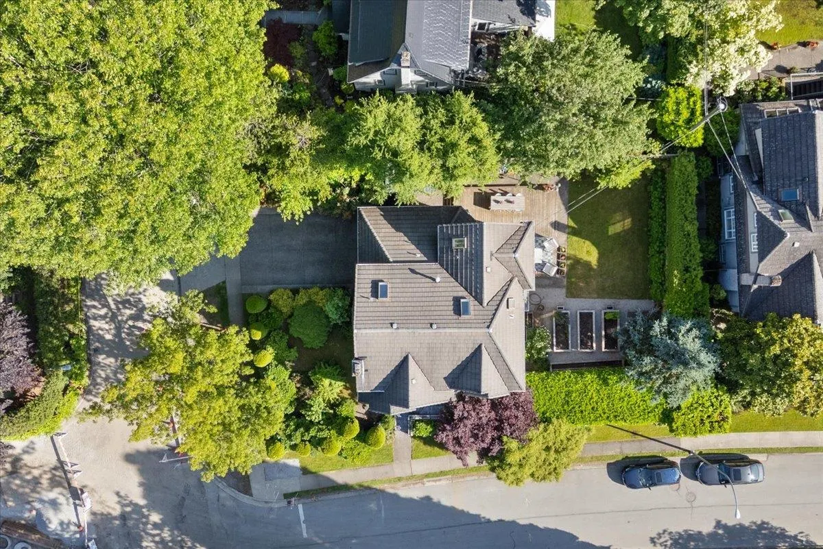 1910 Quilchena Crescent
