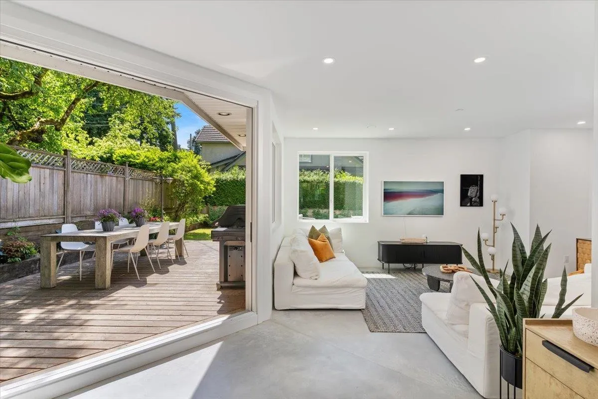 1910 Quilchena Crescent