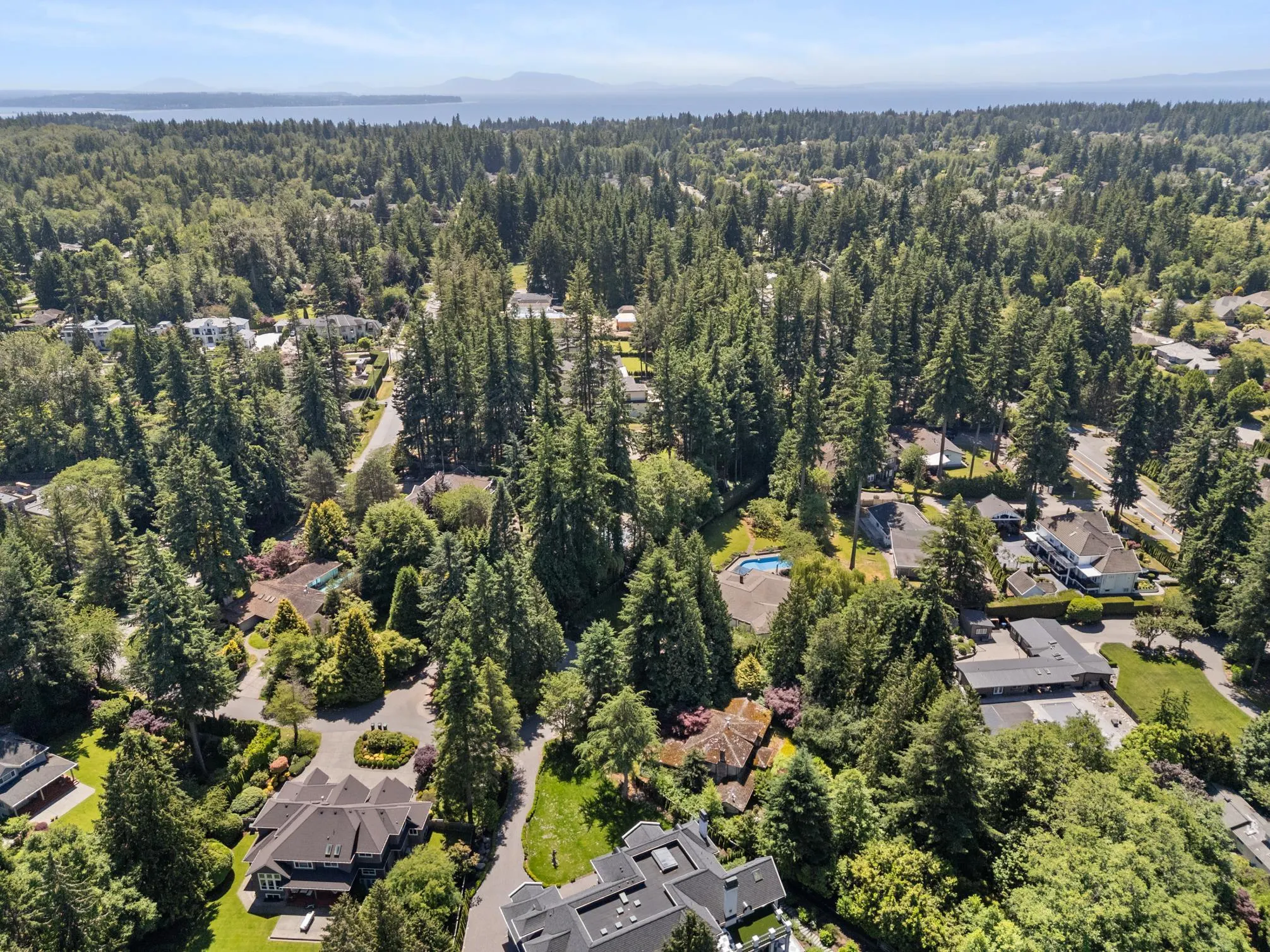 14069 26a Avenue