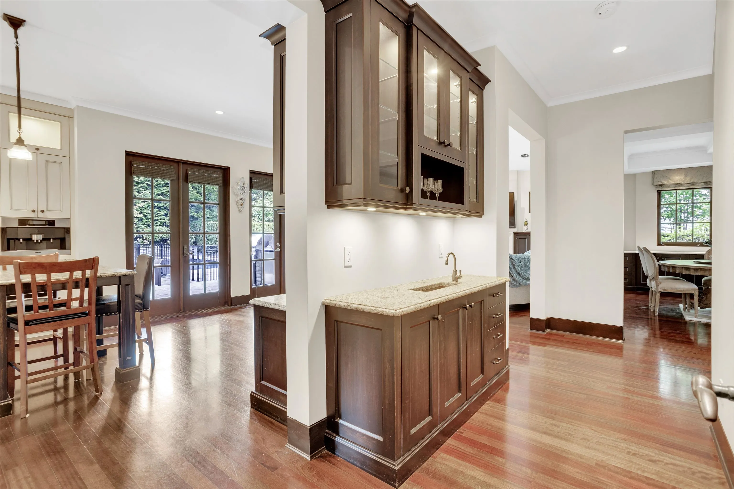 1807 Acadia Road