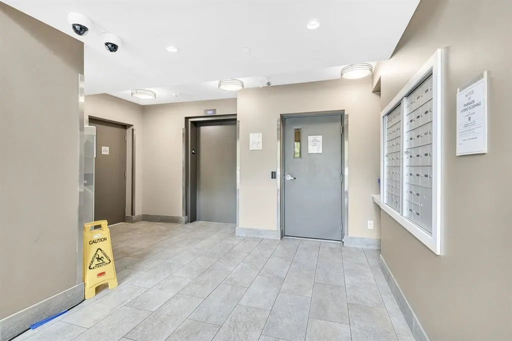 413 14358 60 Avenue