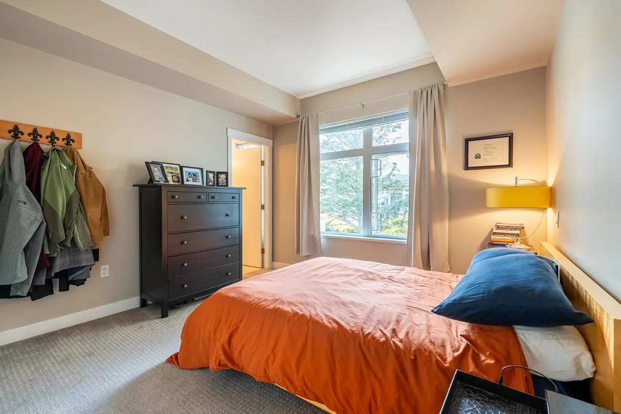 414 2368 Marpole Avenue