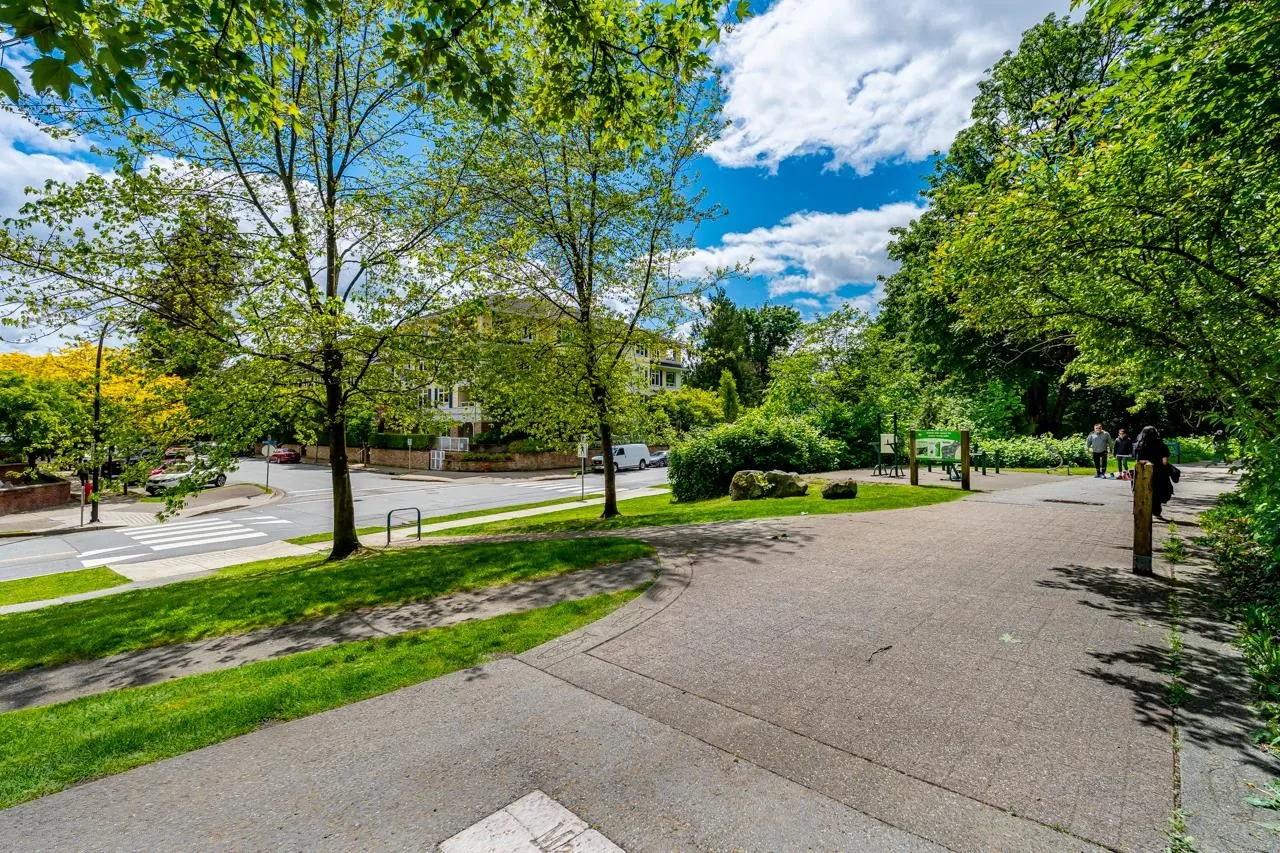 414 2368 Marpole Avenue