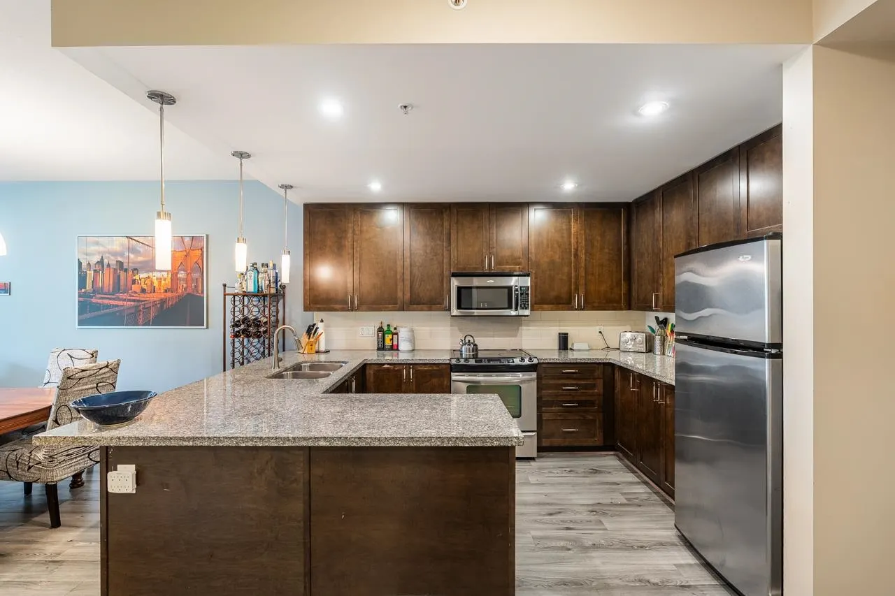414 2368 Marpole Avenue