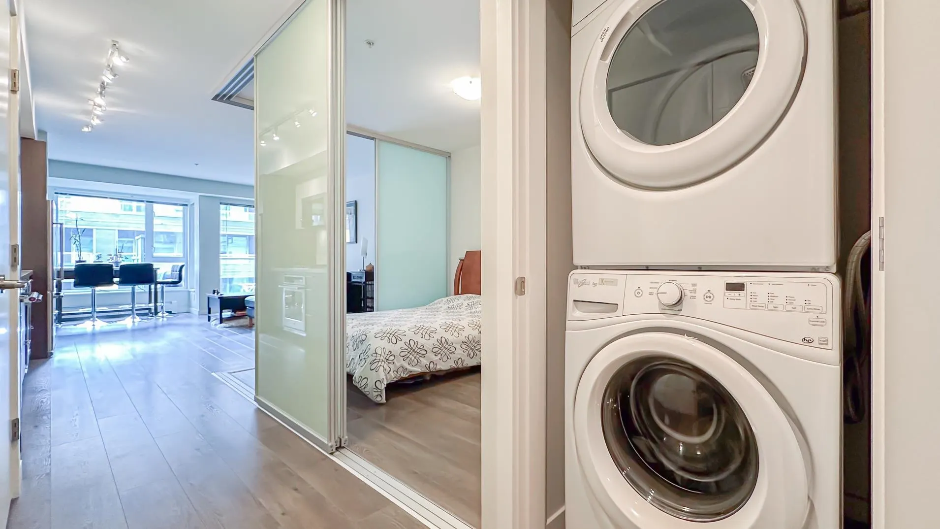 503 384 E 1st Avenue