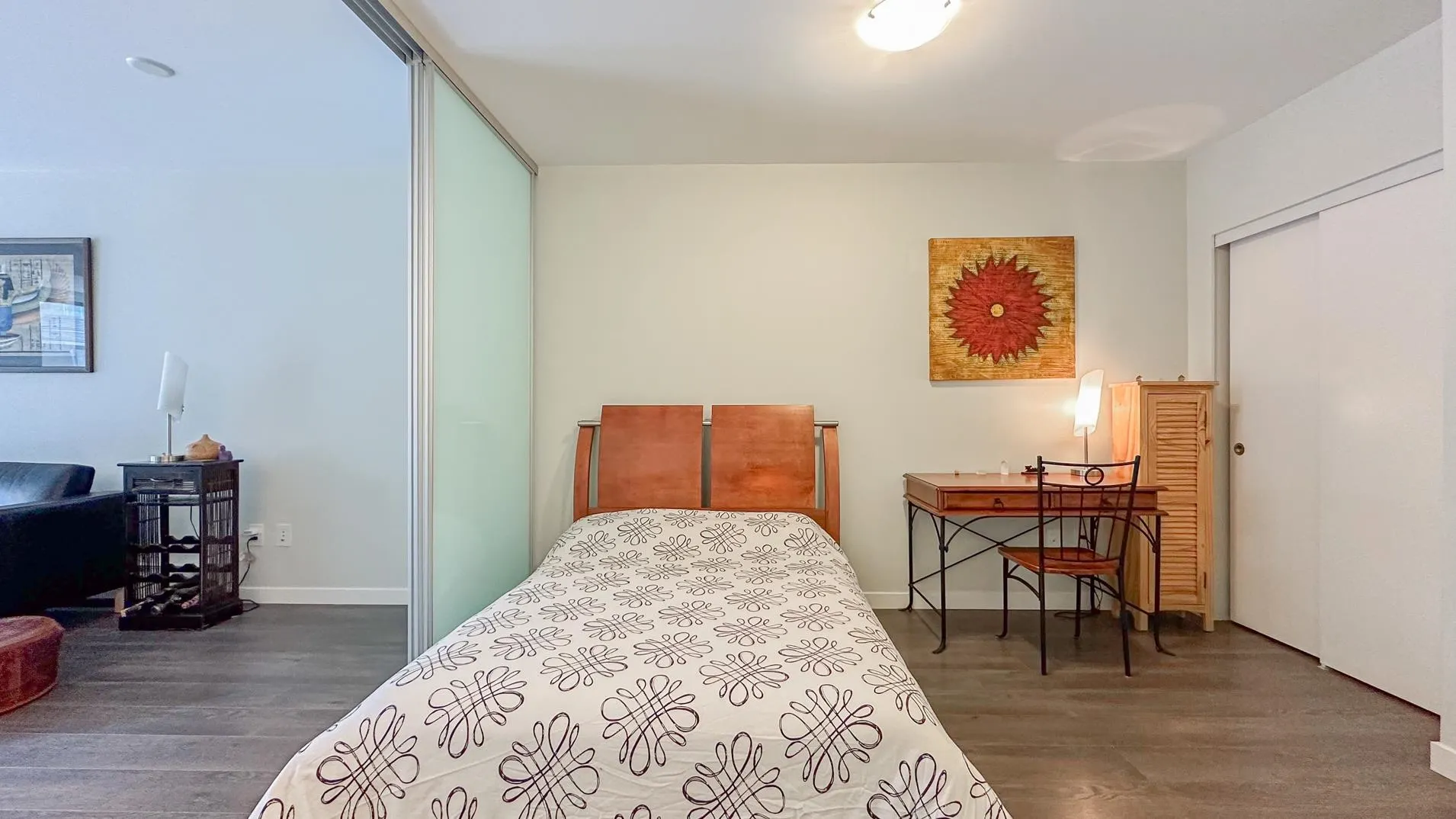 503 384 E 1st Avenue