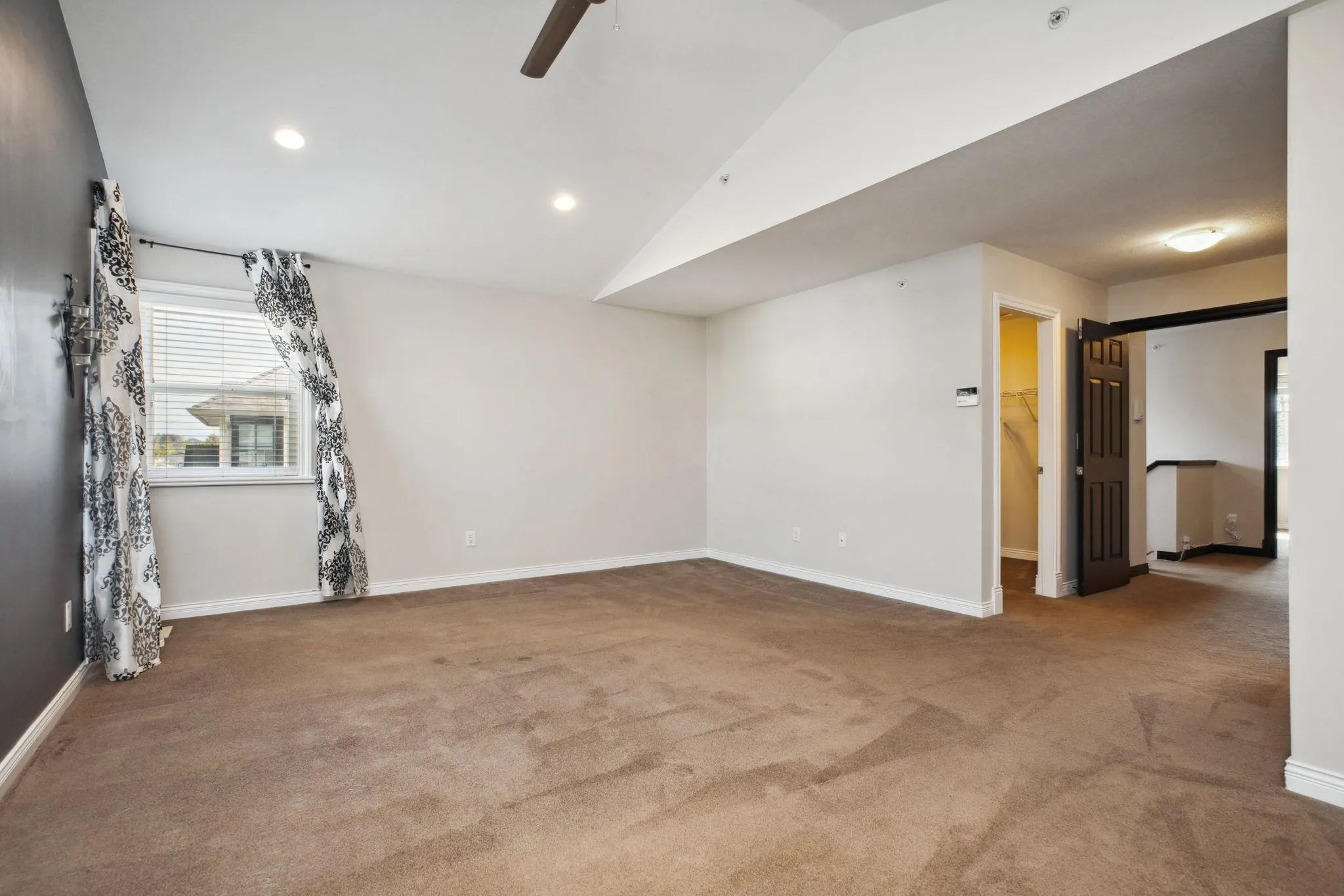 1069 Dominion Avenue