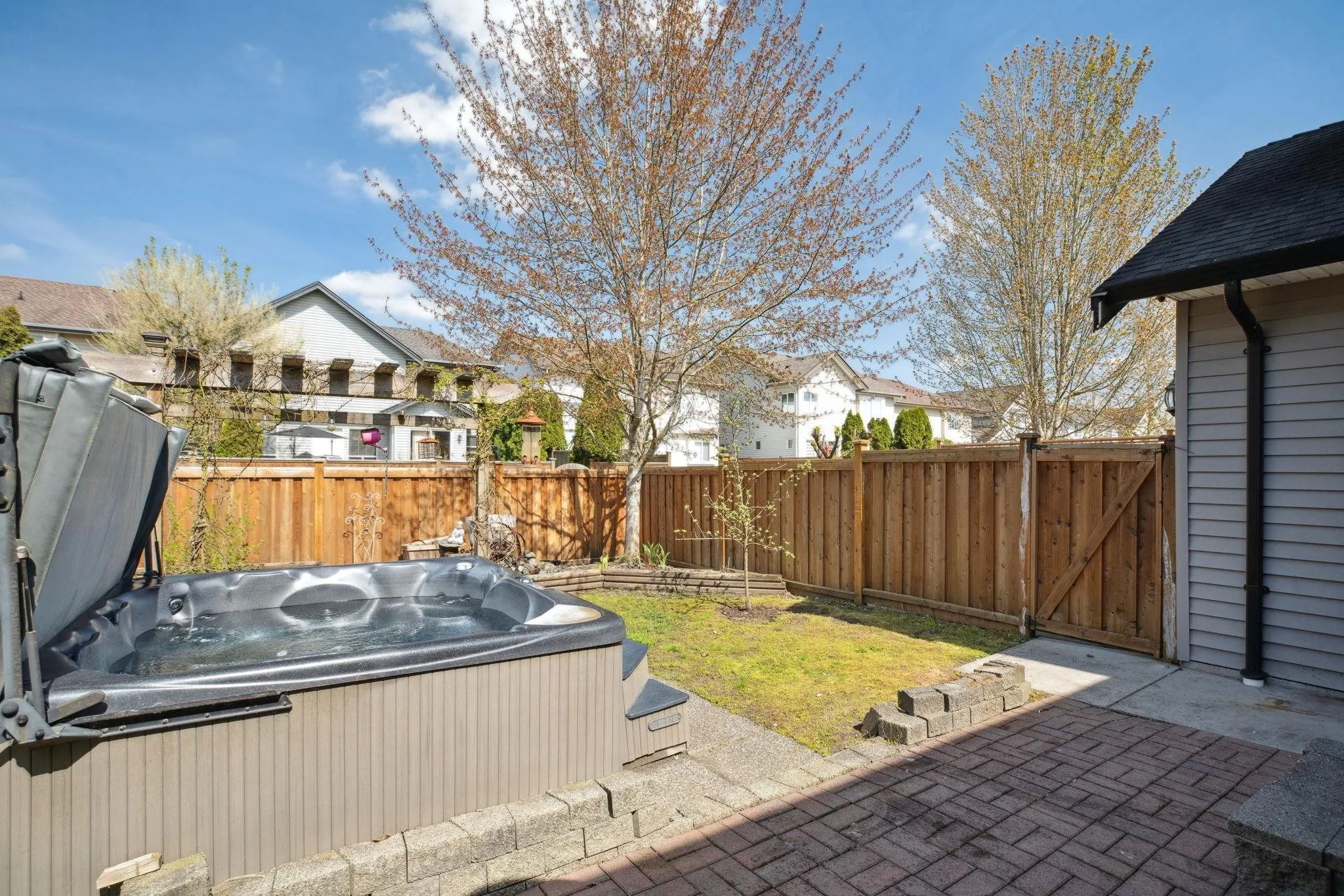 1069 Dominion Avenue