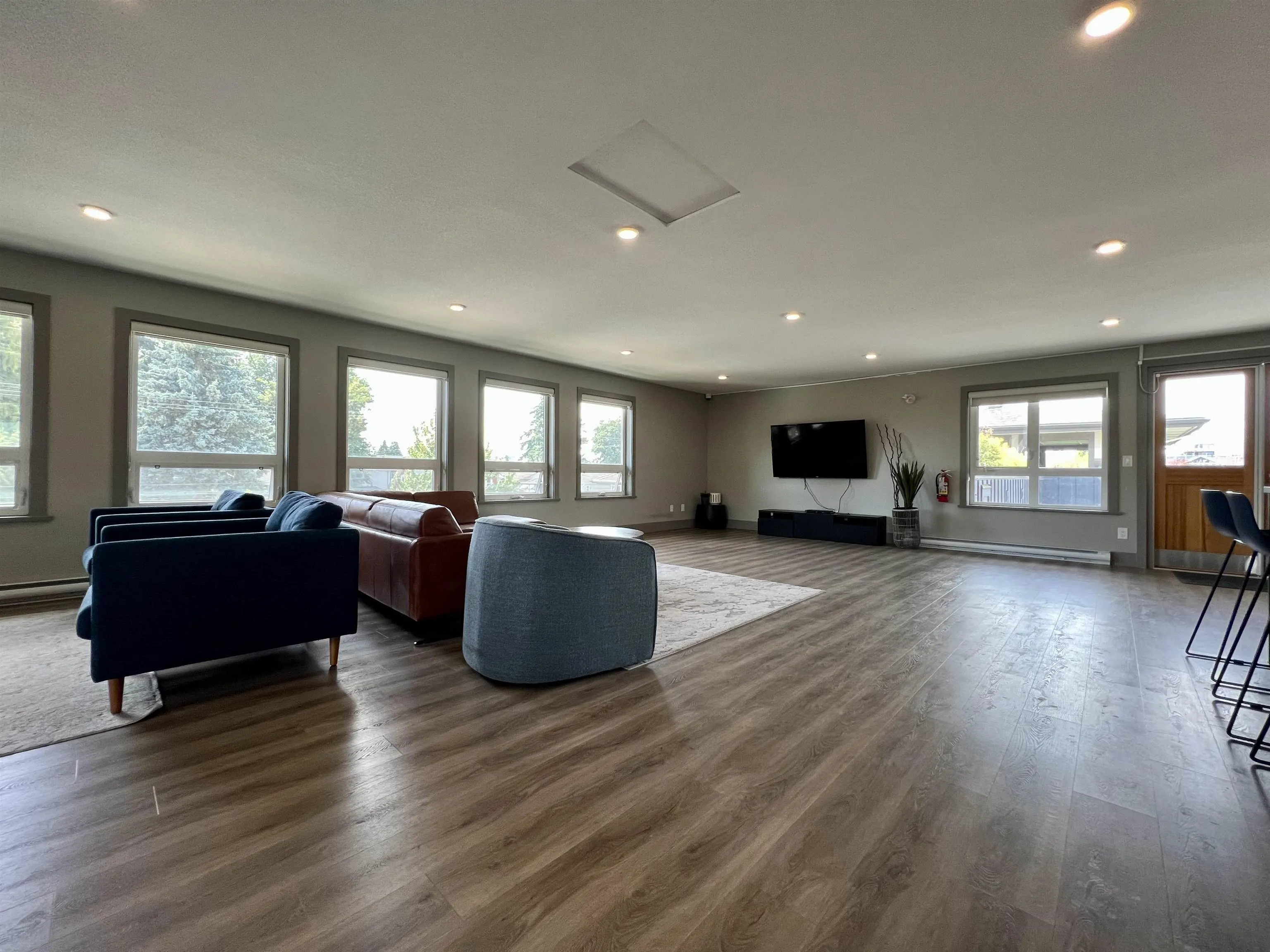 49 10311 River Drive