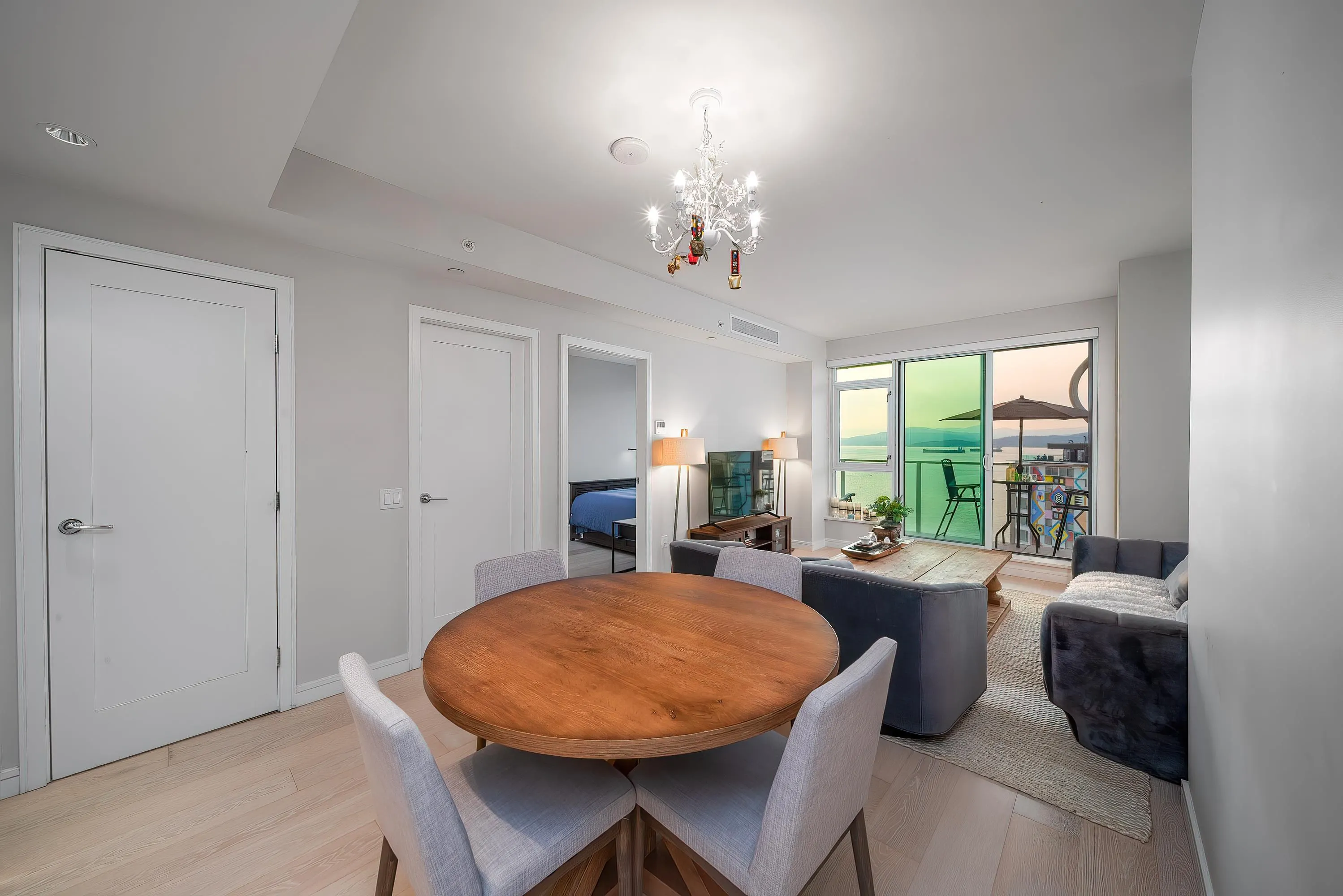 1506 1221 Bidwell Street