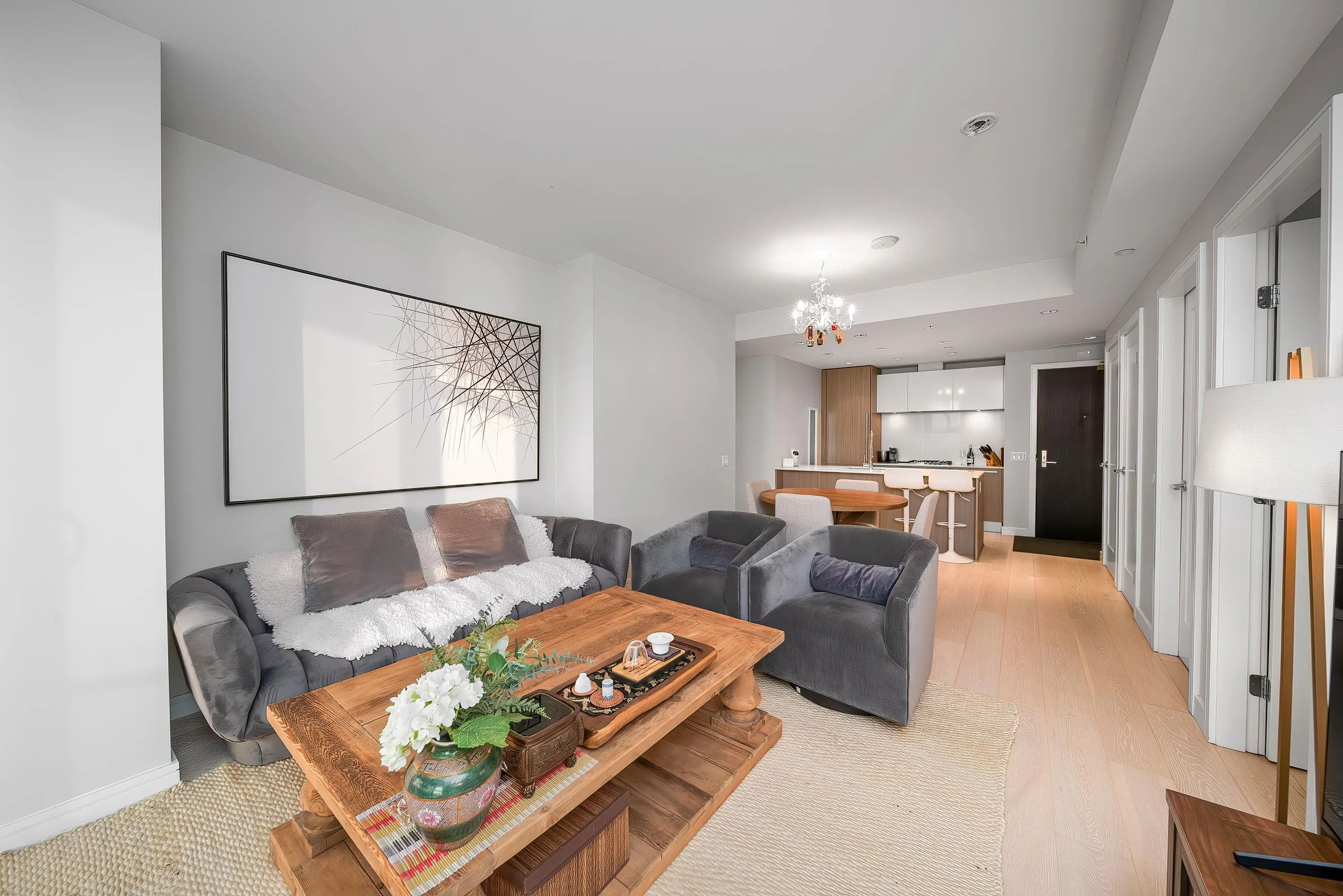 1506 1221 Bidwell Street