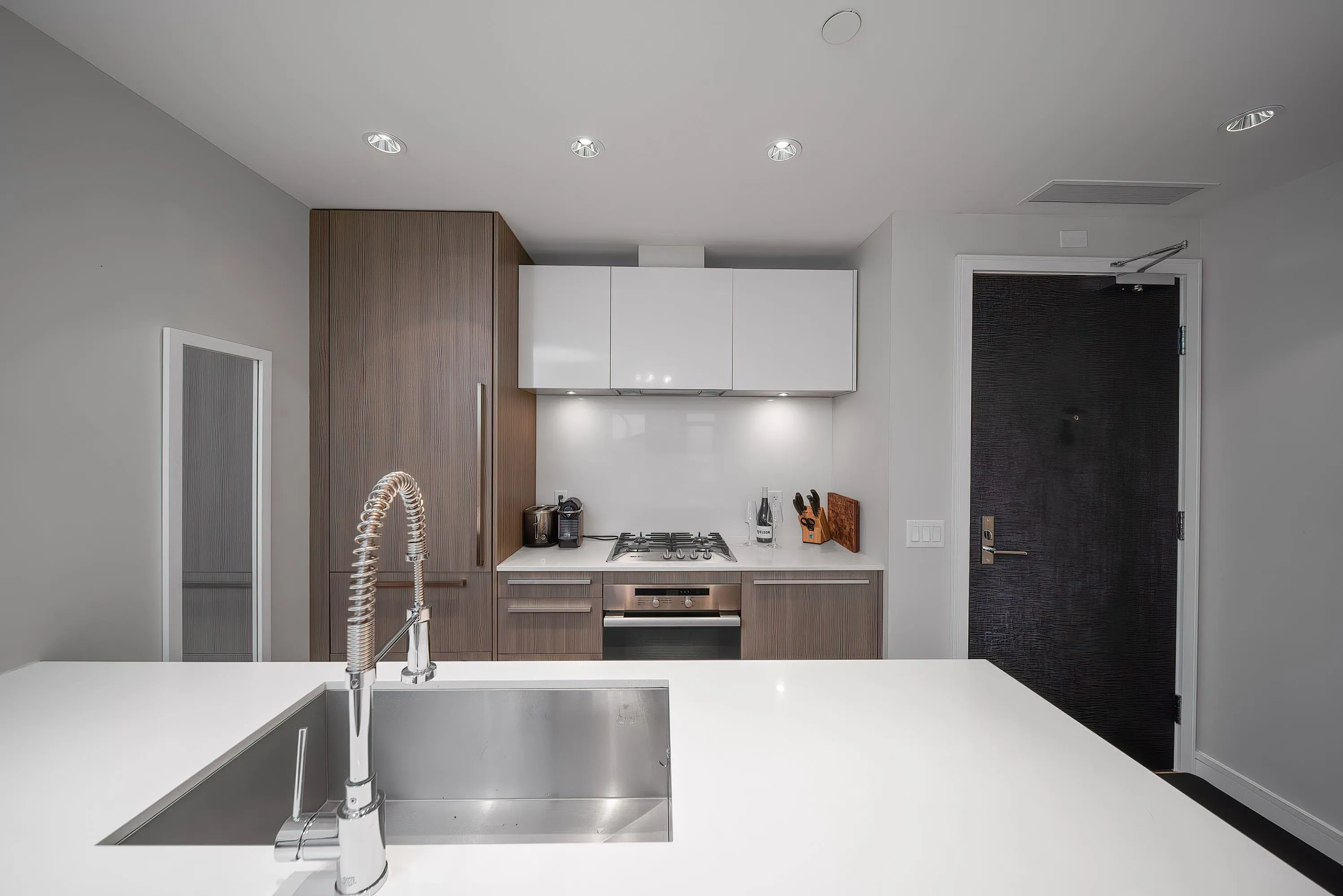 1506 1221 Bidwell Street