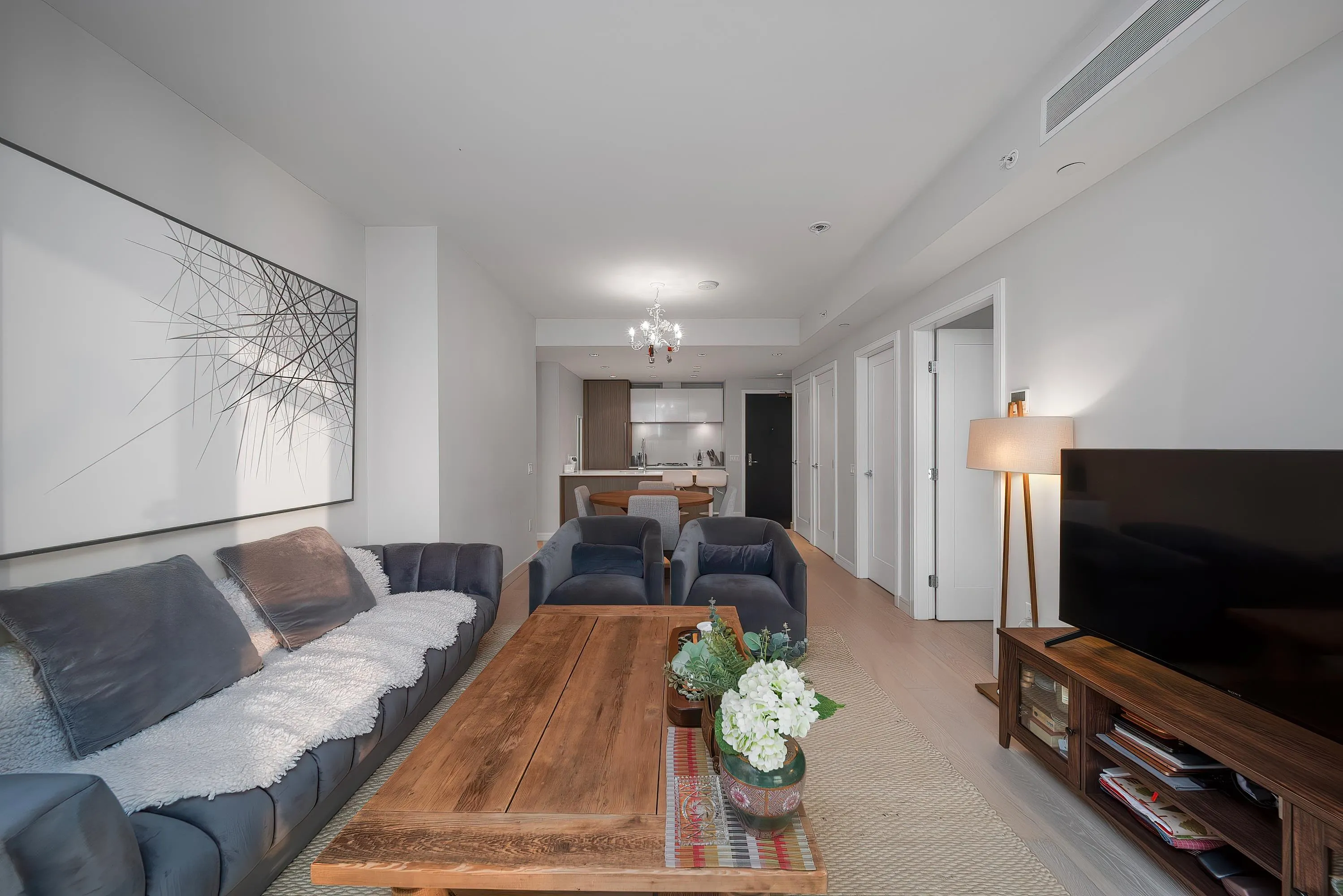 1506 1221 Bidwell Street