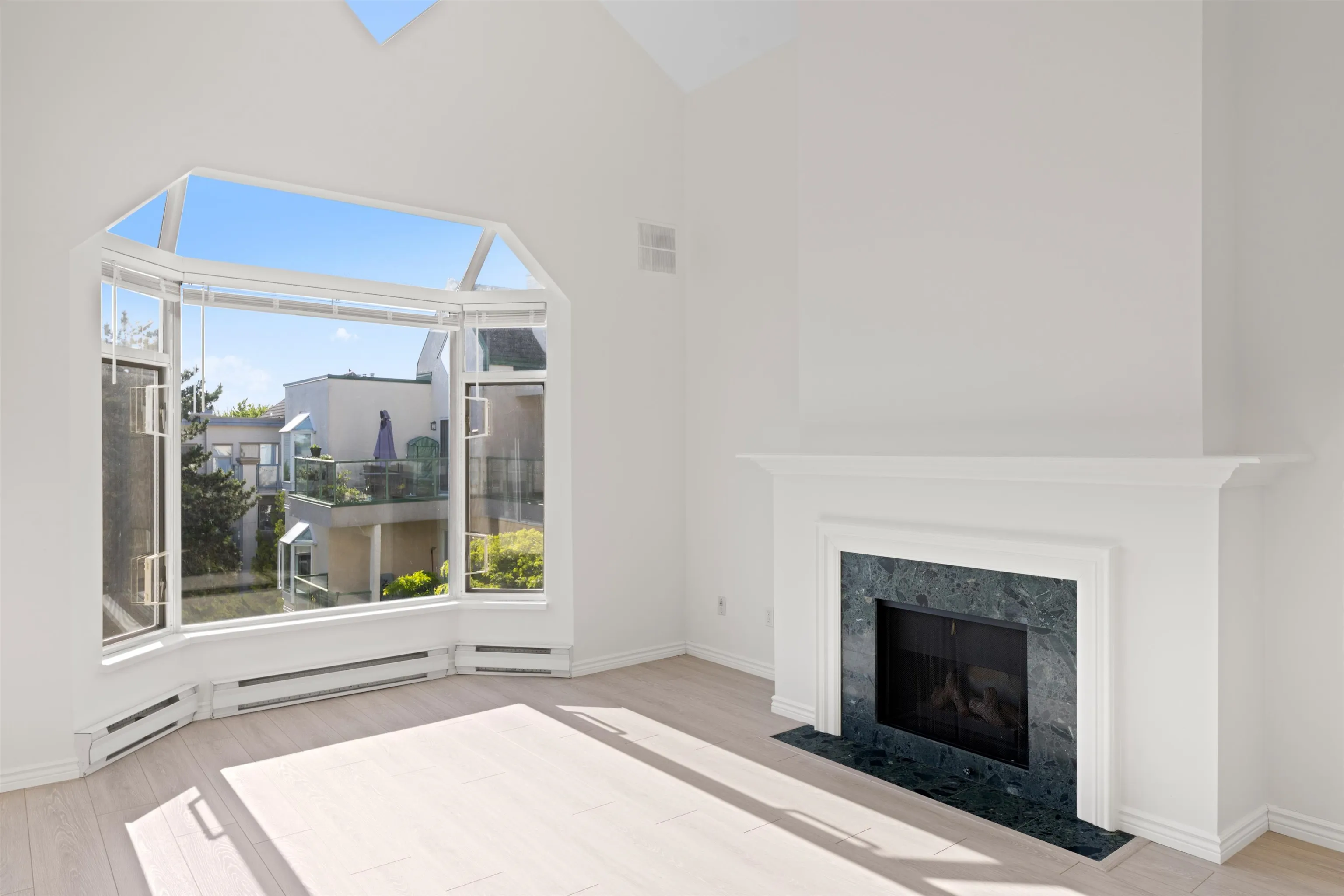 309 7633 St. Albans Road