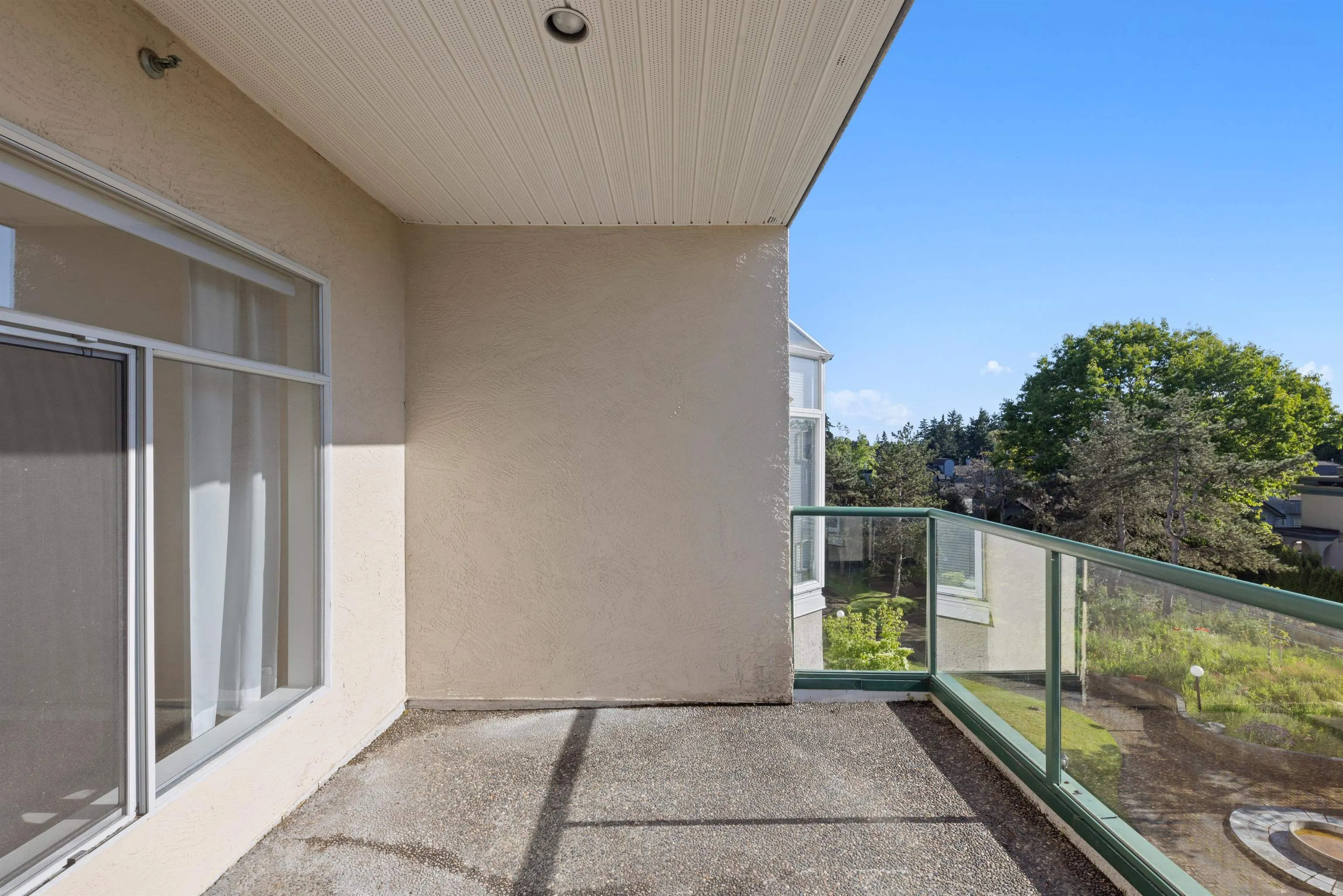 309 7633 St. Albans Road