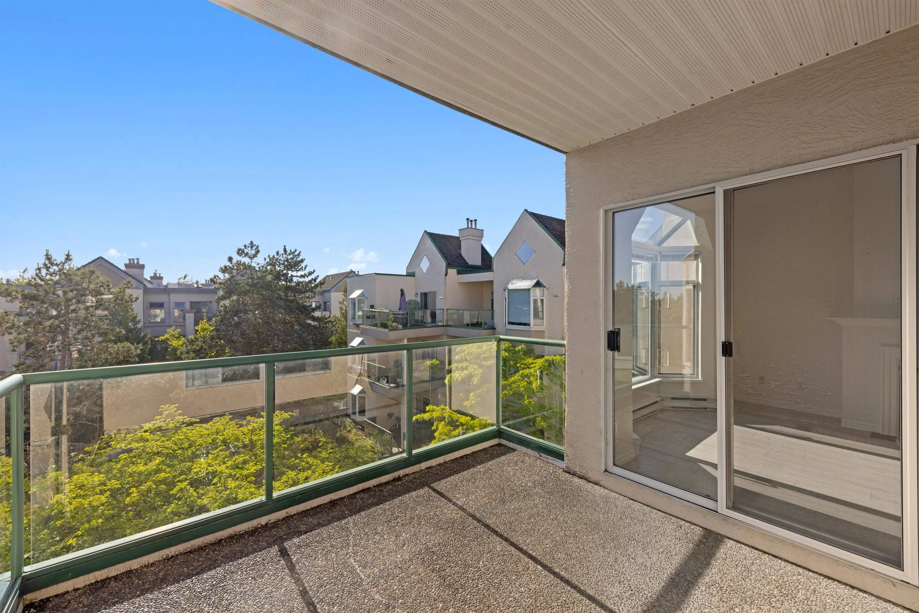 309 7633 St. Albans Road