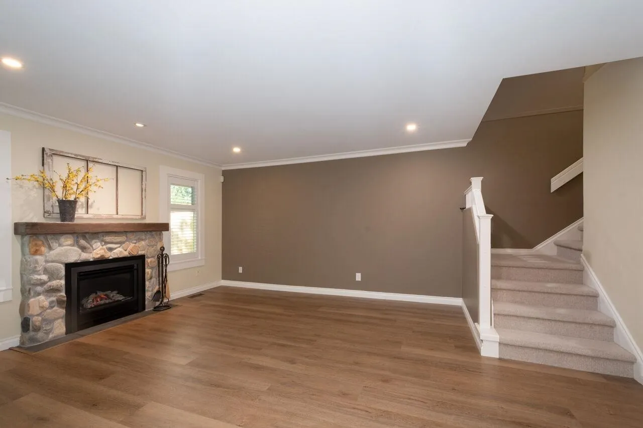 2 9045 Walnut Grove Drive