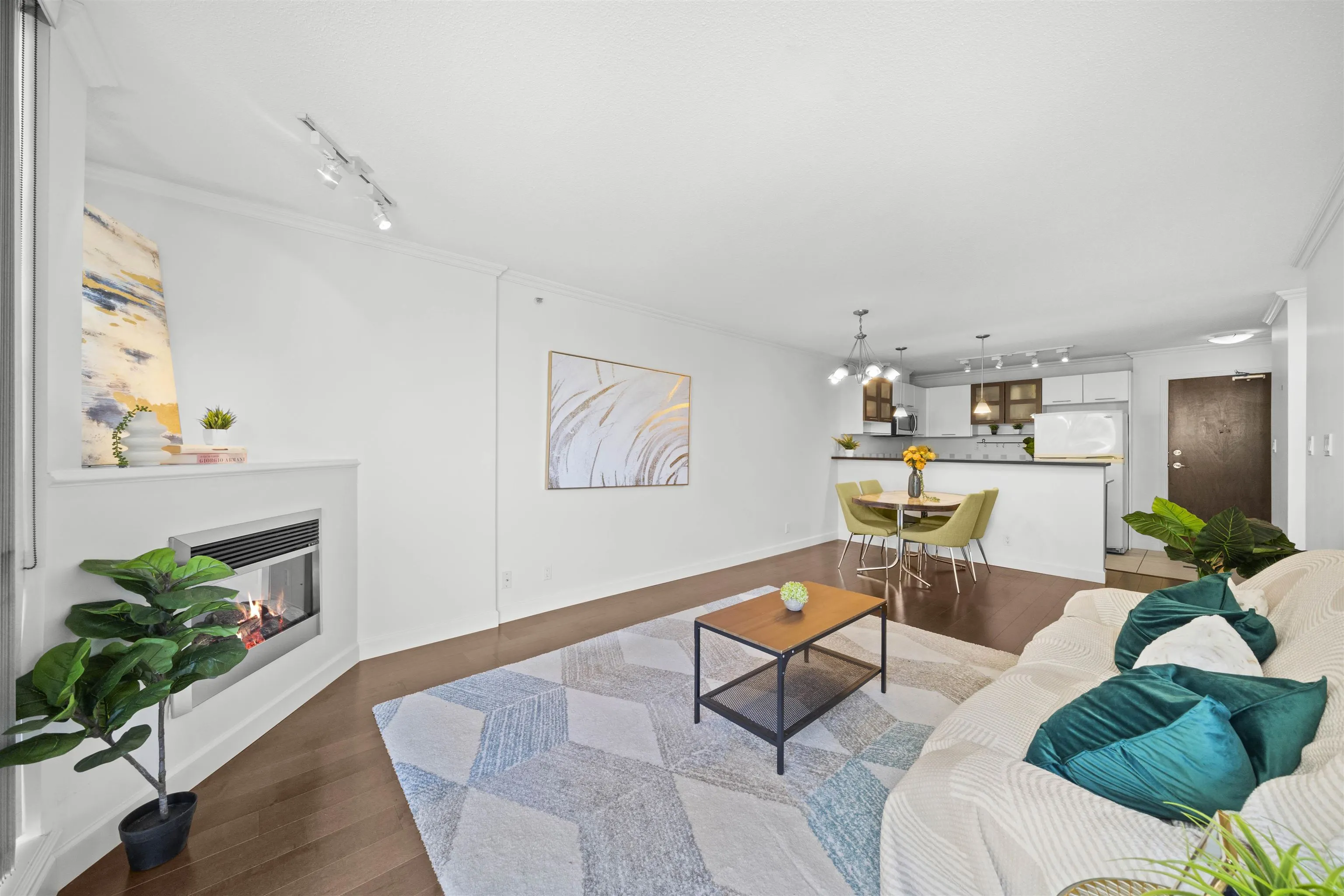 724 7831 Westminster Highway