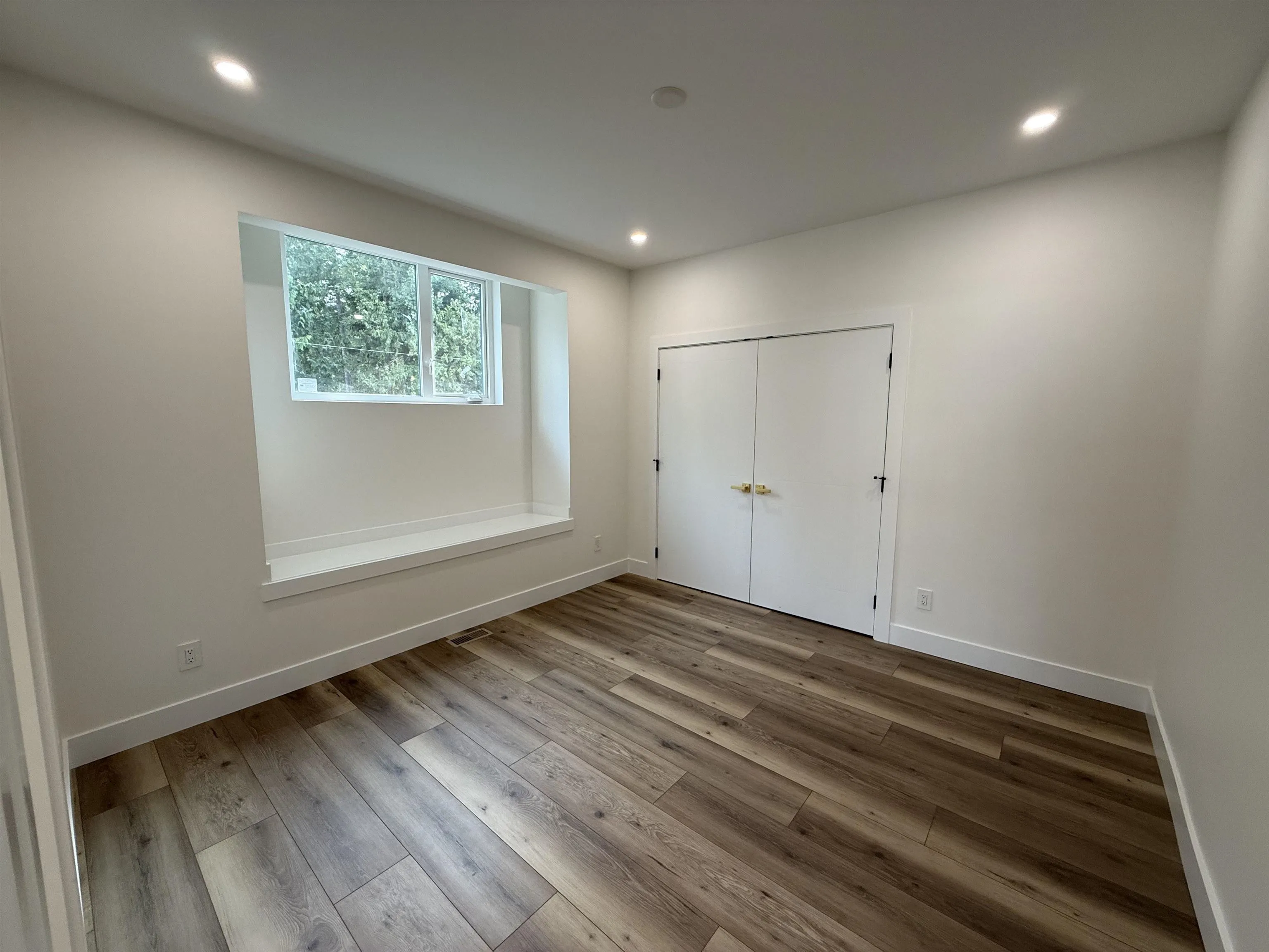 2711 202 Street