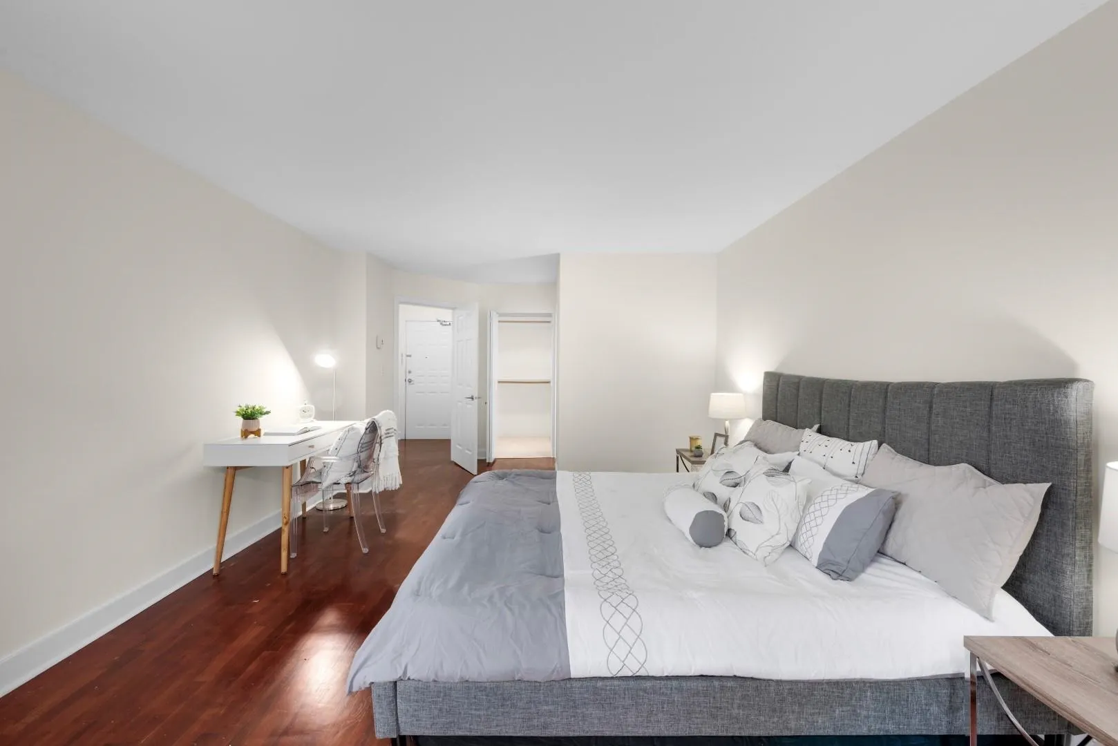 107 8600 Lansdowne Road