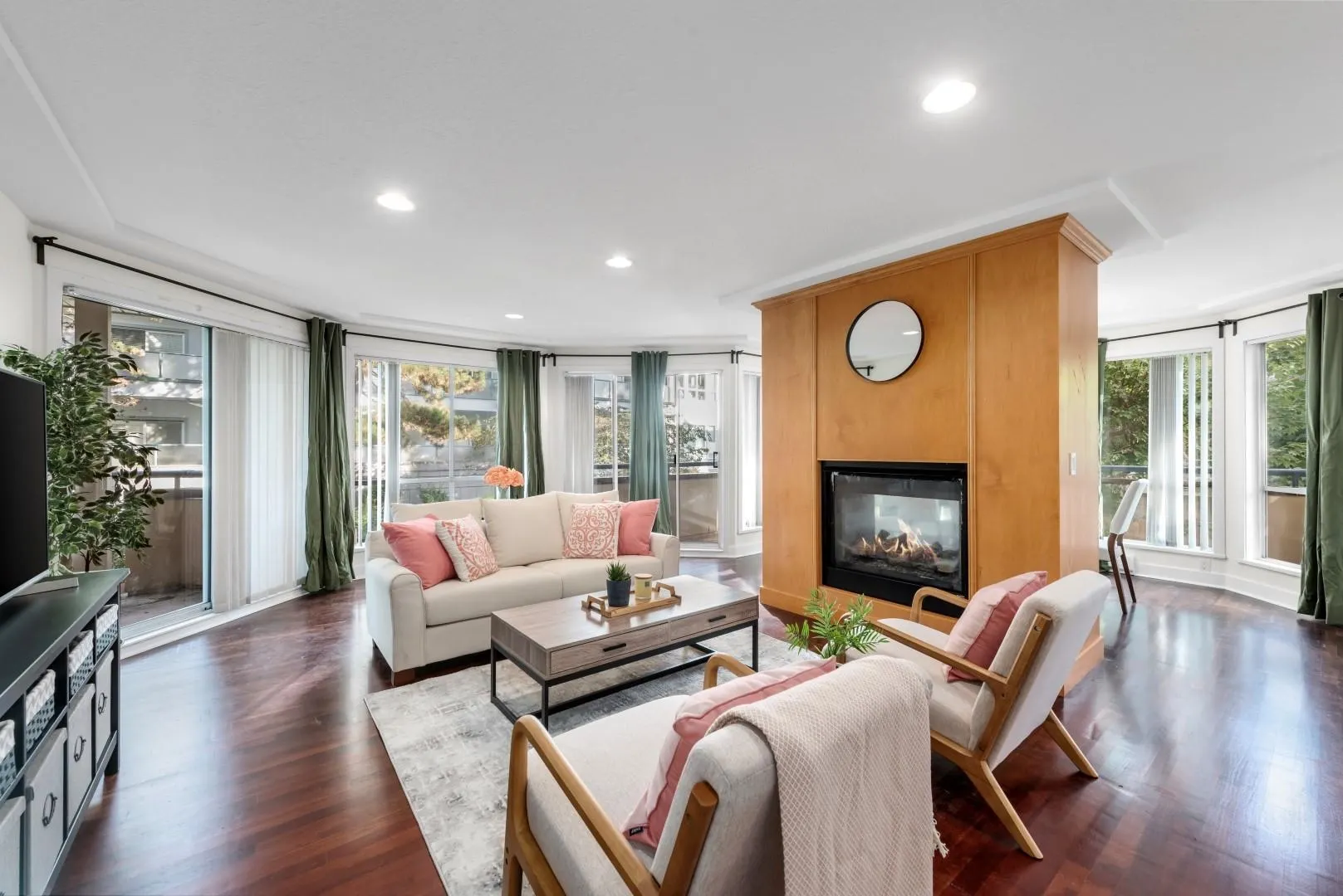 107 8600 Lansdowne Road