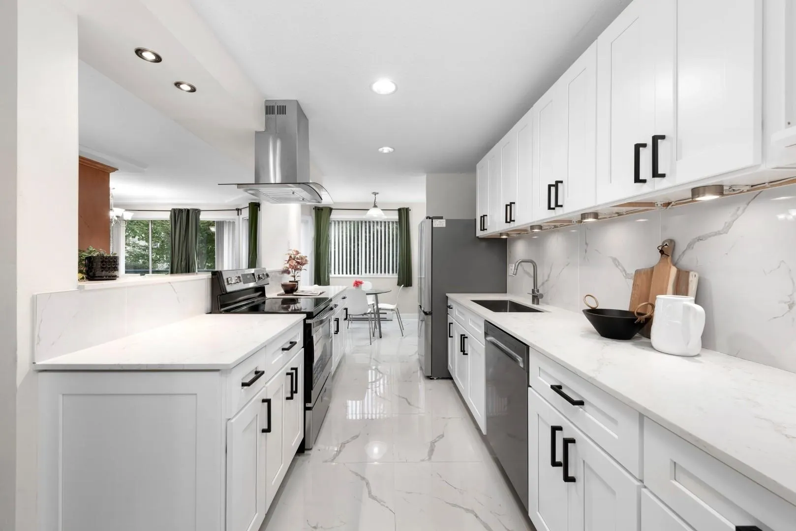 107 8600 Lansdowne Road