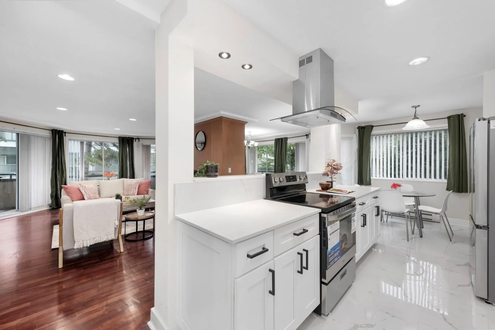 107 8600 Lansdowne Road