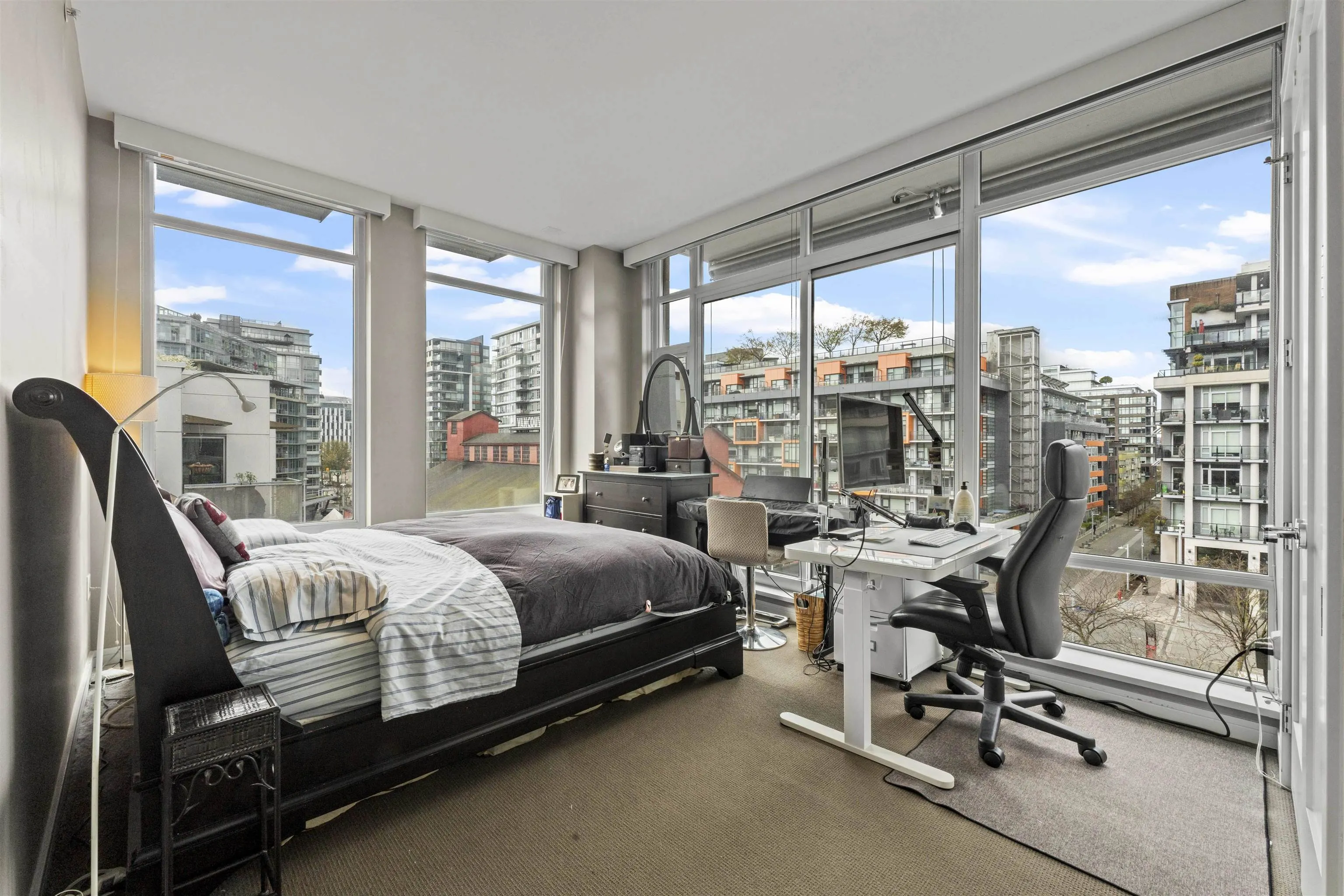 502 77 Walter Hardwick Avenue