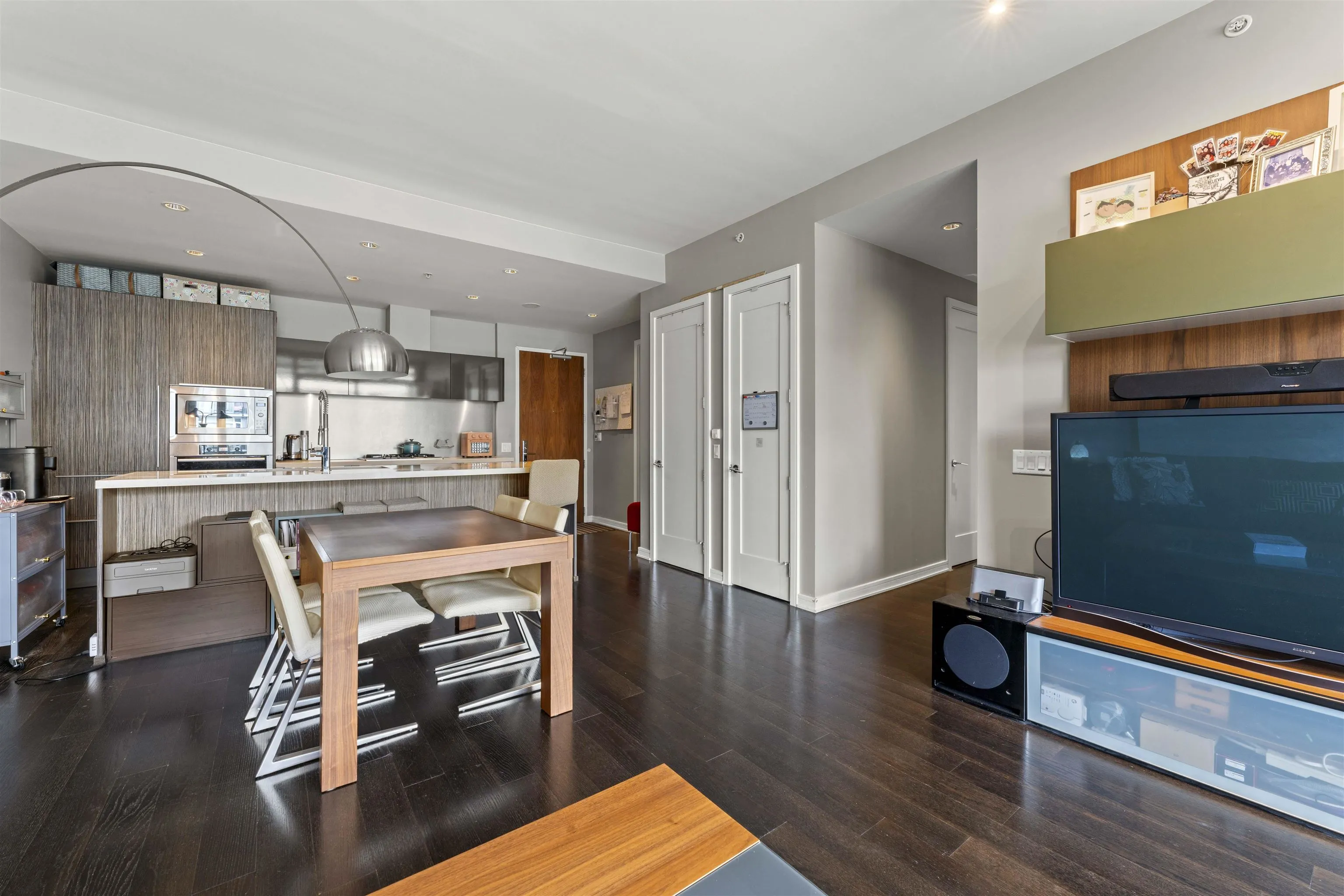 502 77 Walter Hardwick Avenue