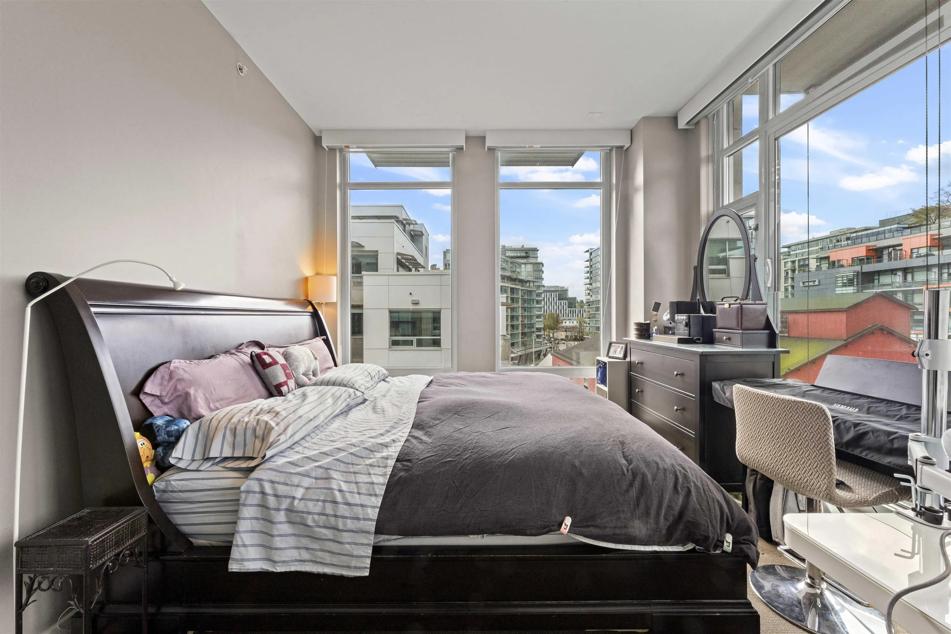 502 77 Walter Hardwick Avenue