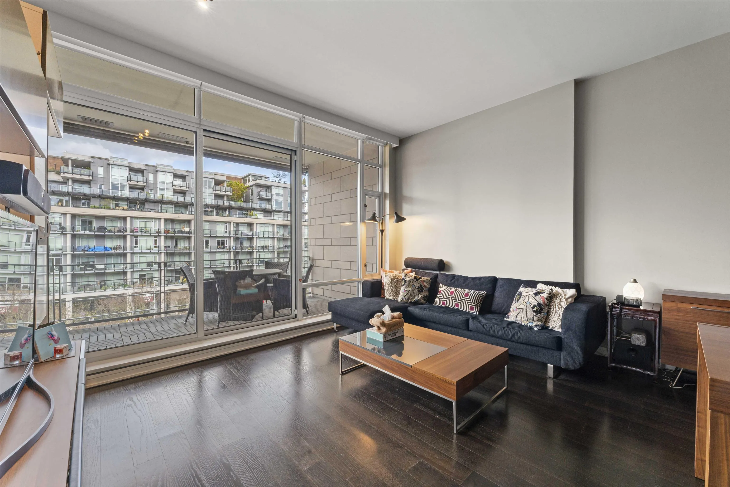 502 77 Walter Hardwick Avenue