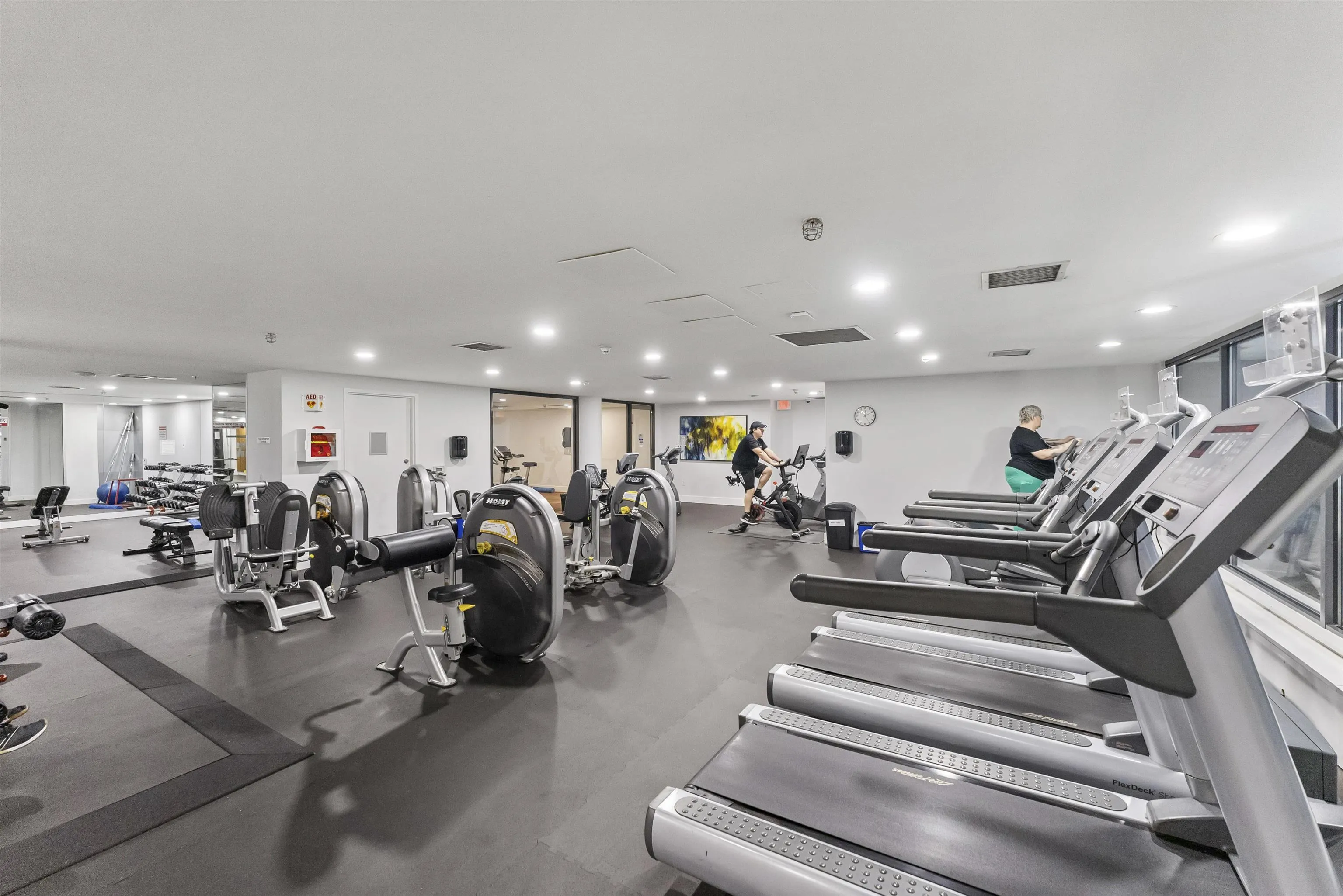 502 77 Walter Hardwick Avenue