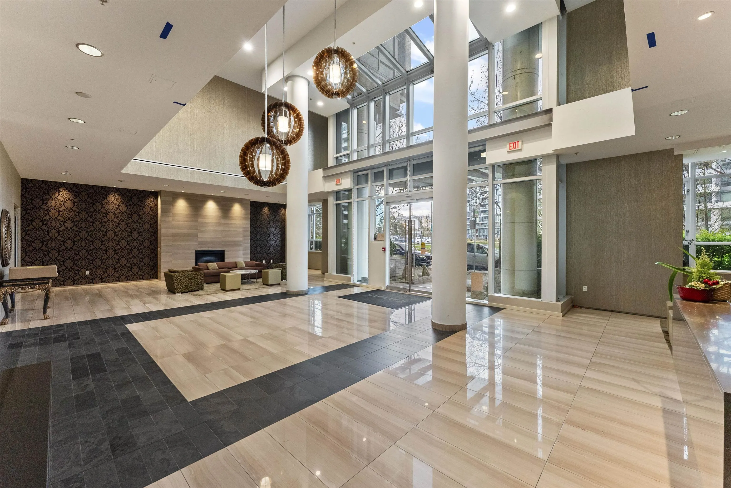 502 77 Walter Hardwick Avenue