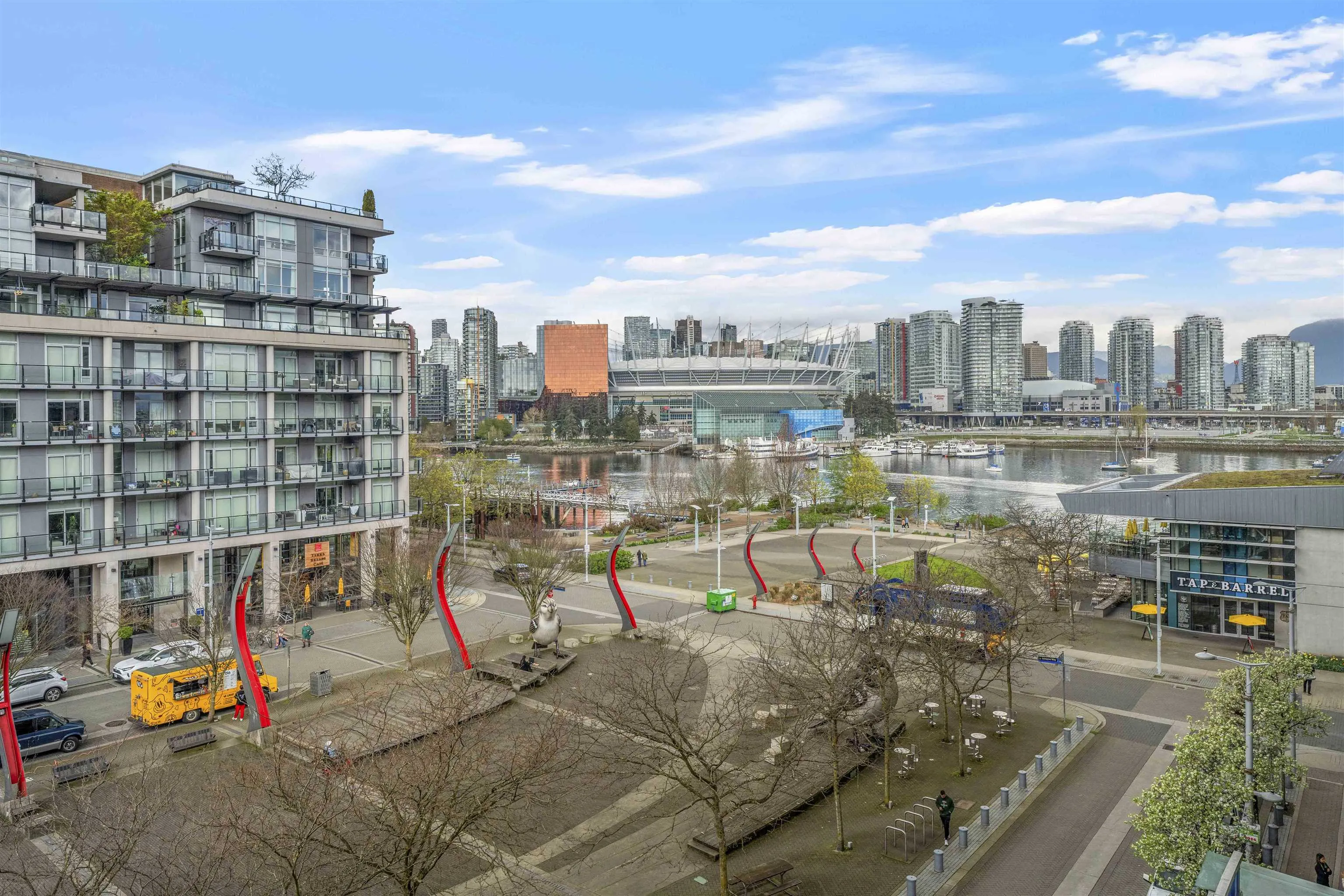 502 77 Walter Hardwick Avenue