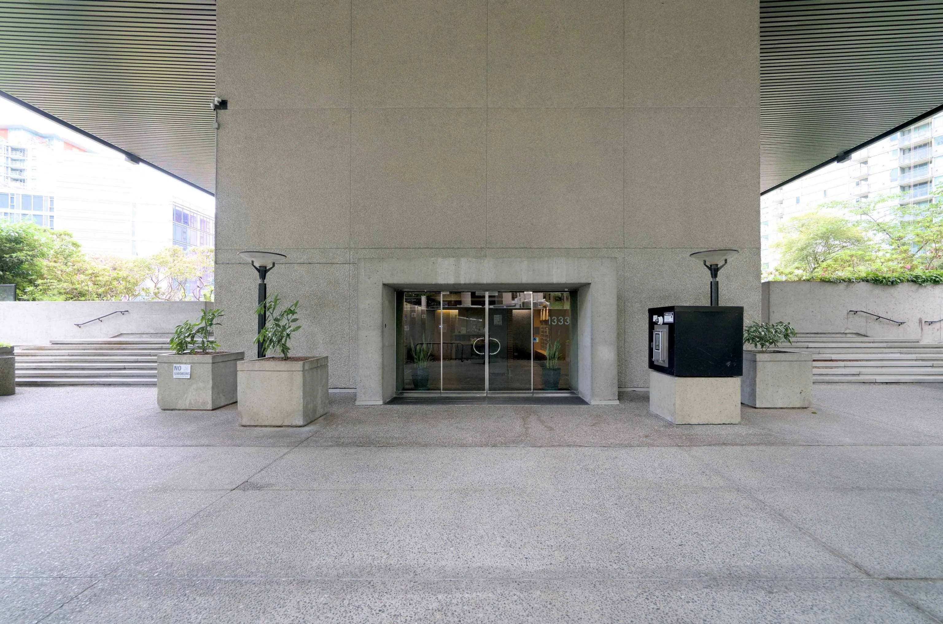 1208 1333 W Georgia Street