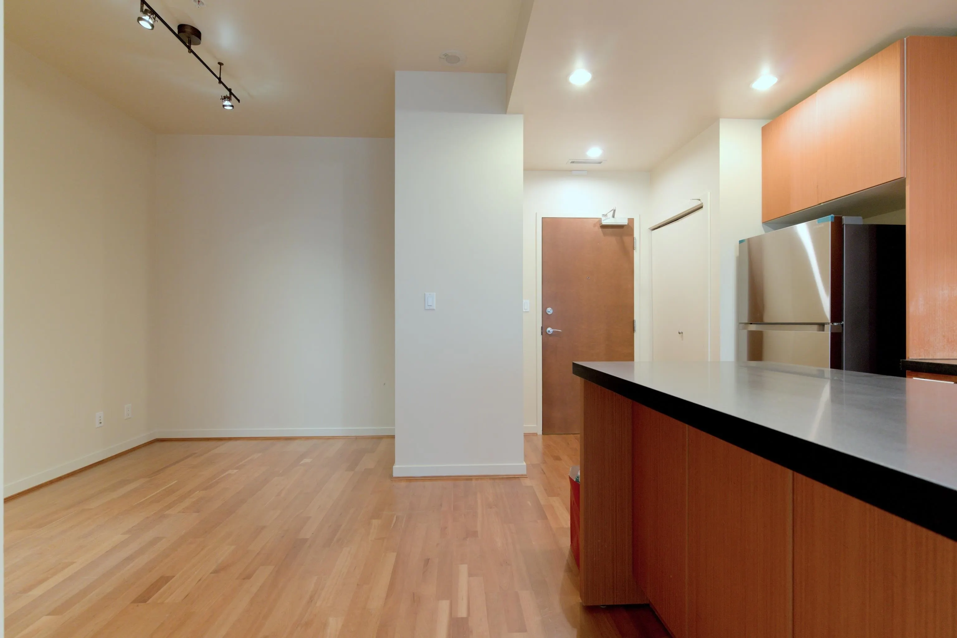 1208 1333 W Georgia Street