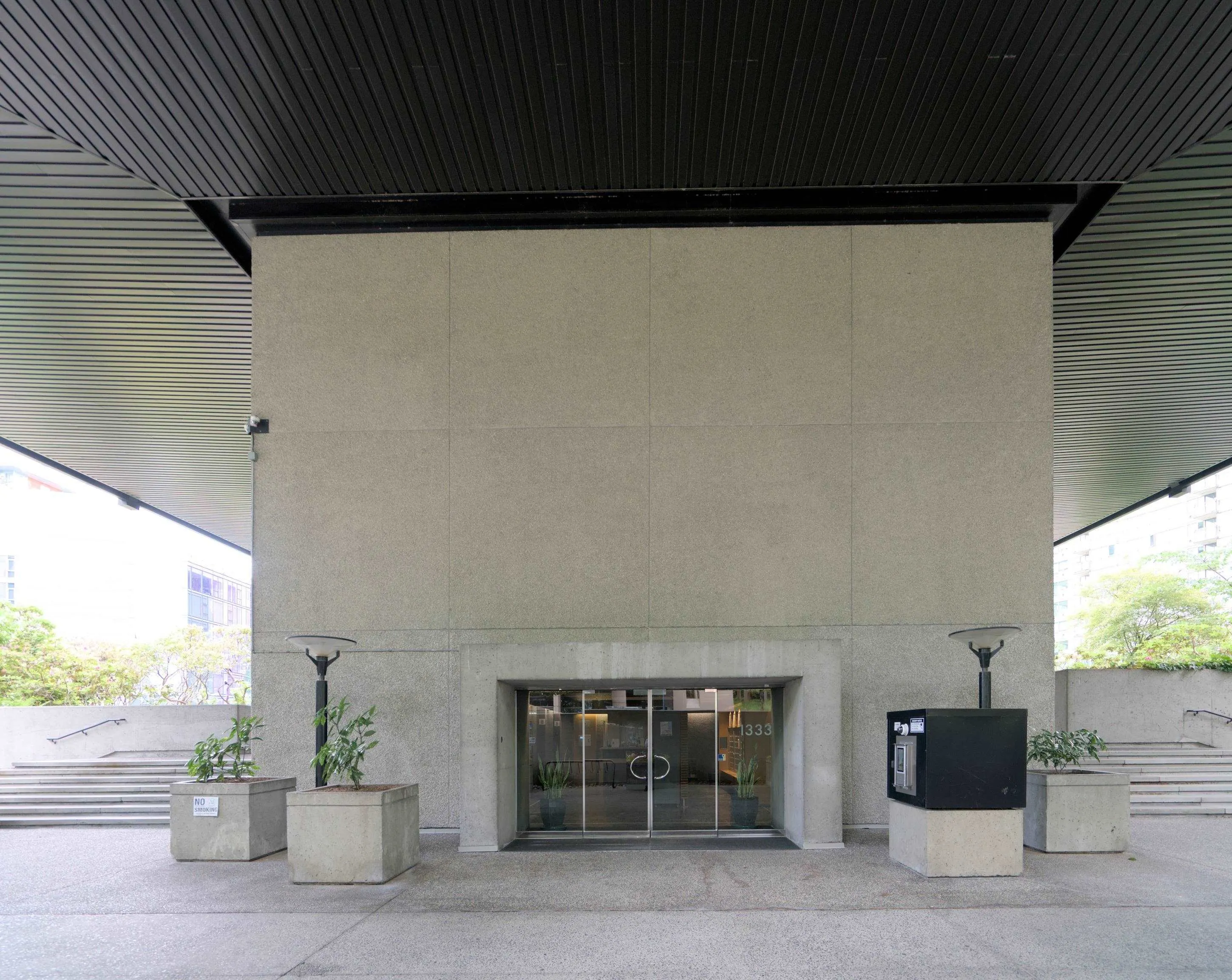 1208 1333 W Georgia Street