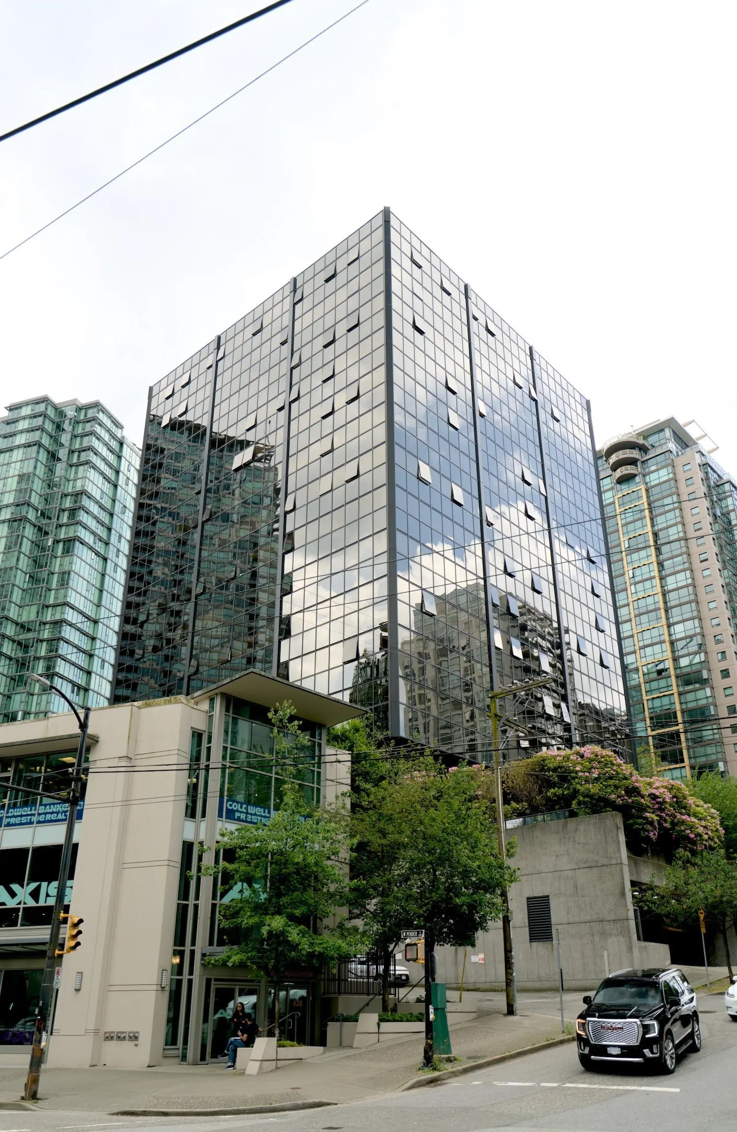 1208 1333 W Georgia Street