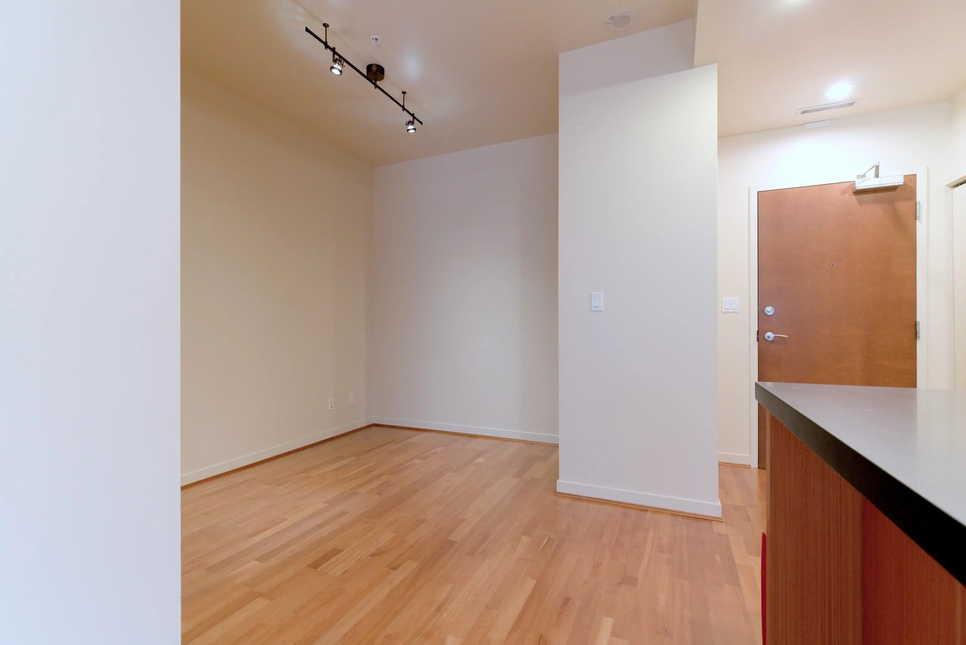1208 1333 W Georgia Street