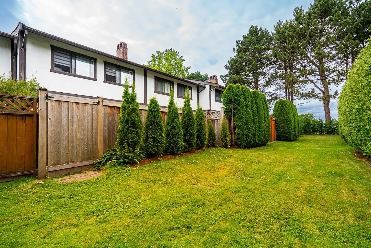 15 10771 Mortfield Road