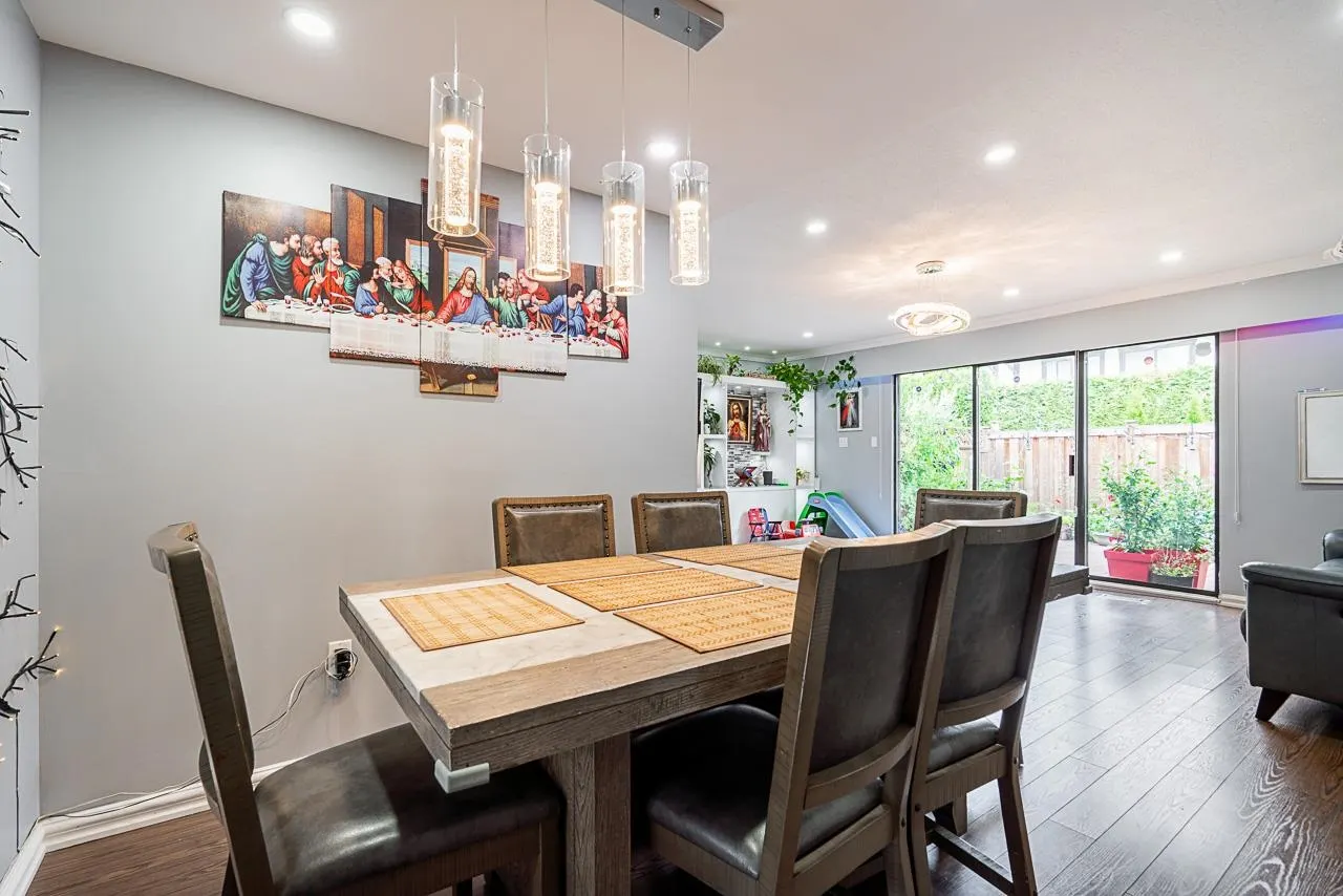15 10771 Mortfield Road