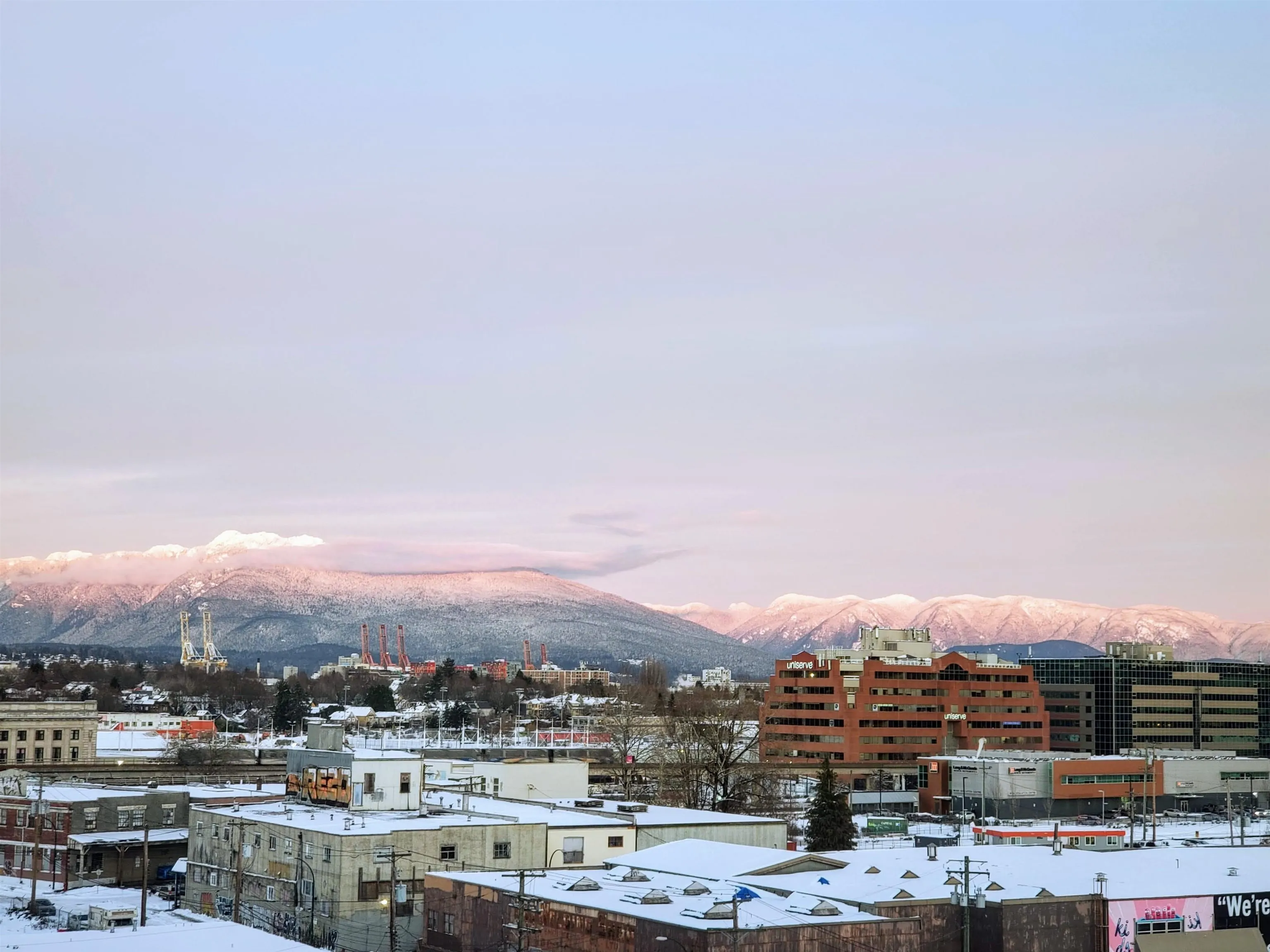 803 161 E 1st Avenue