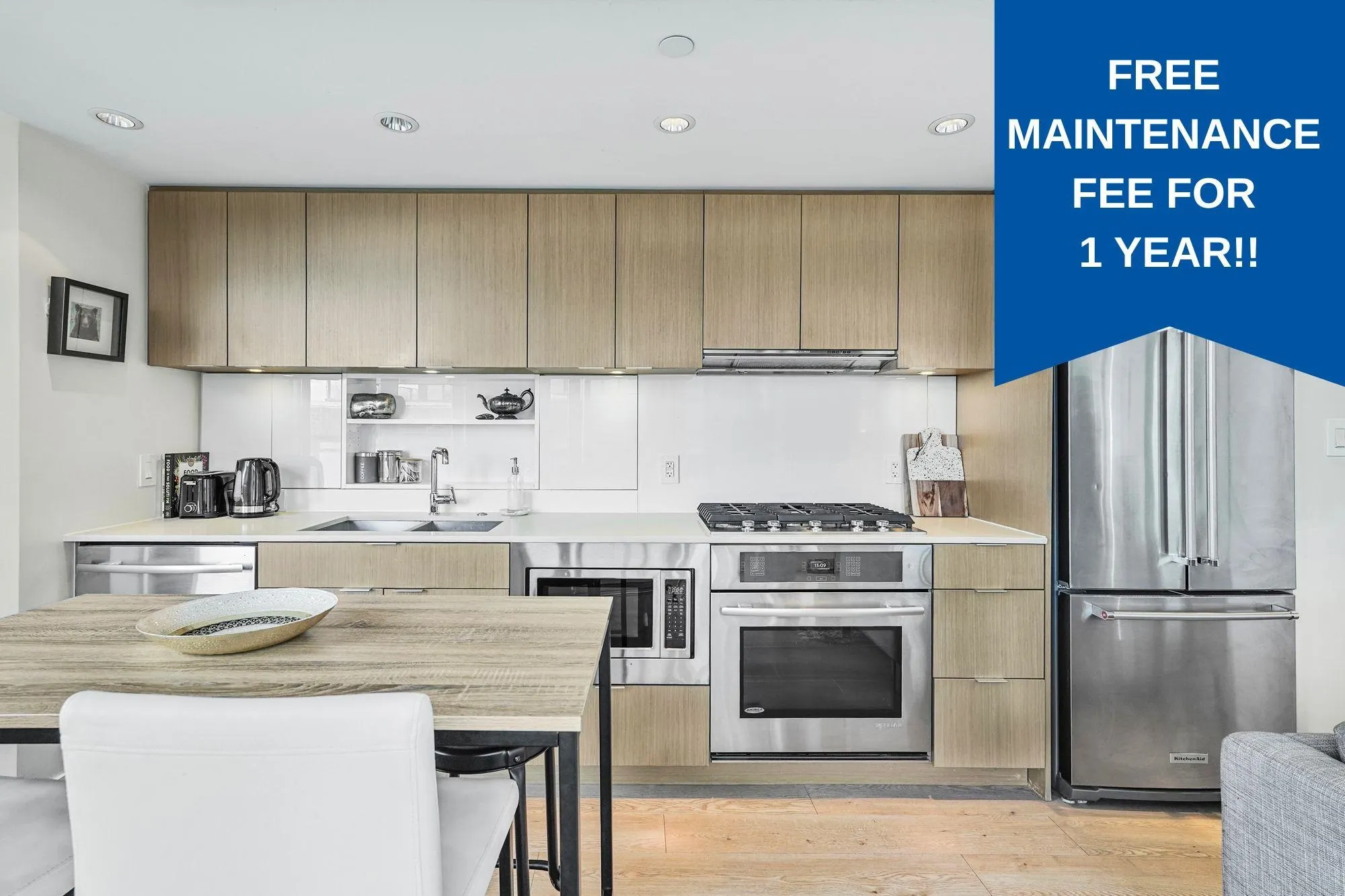 803 161 E 1st Avenue